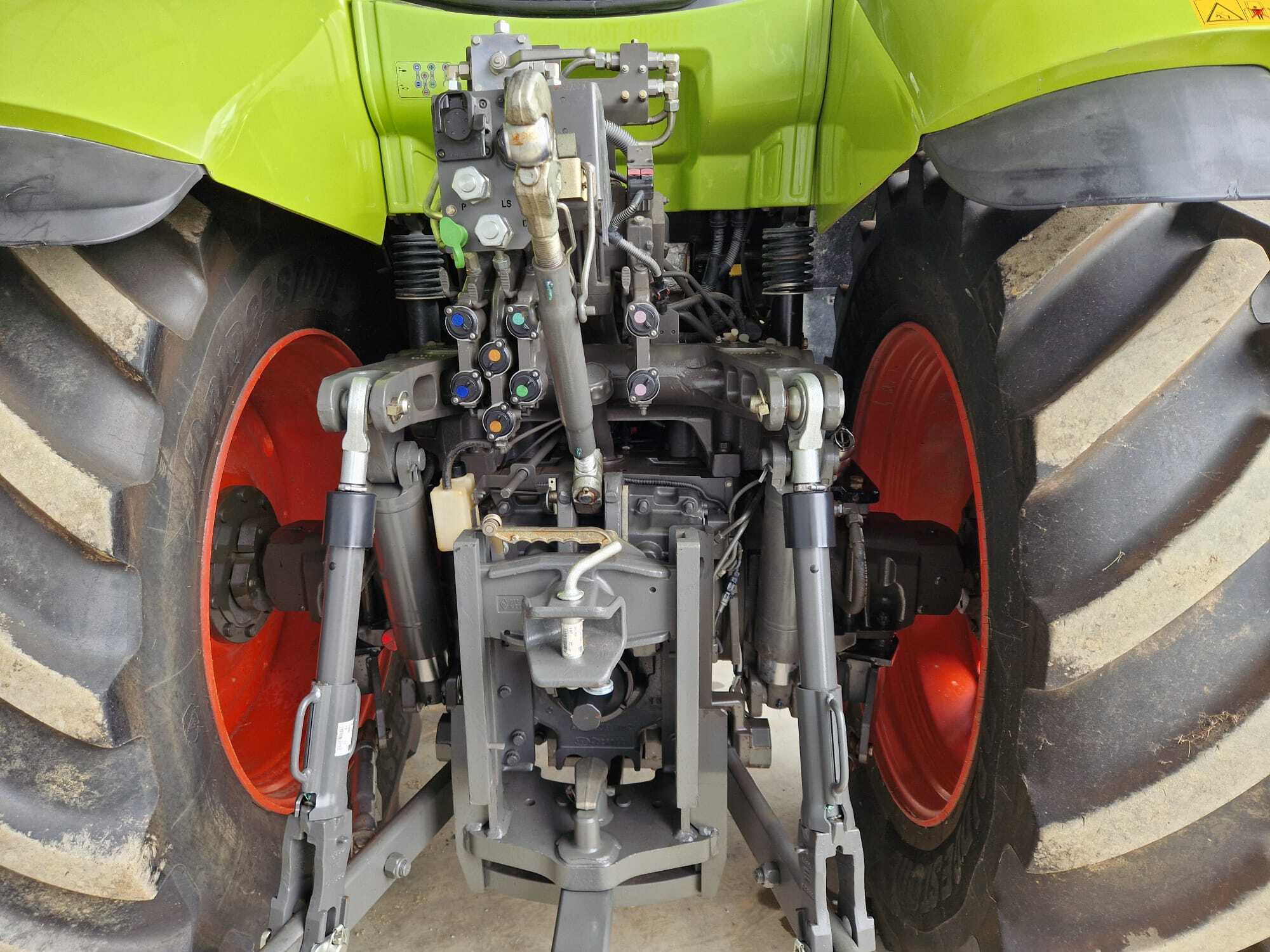 CLAAS AXION 810 CMATIC CEBIS