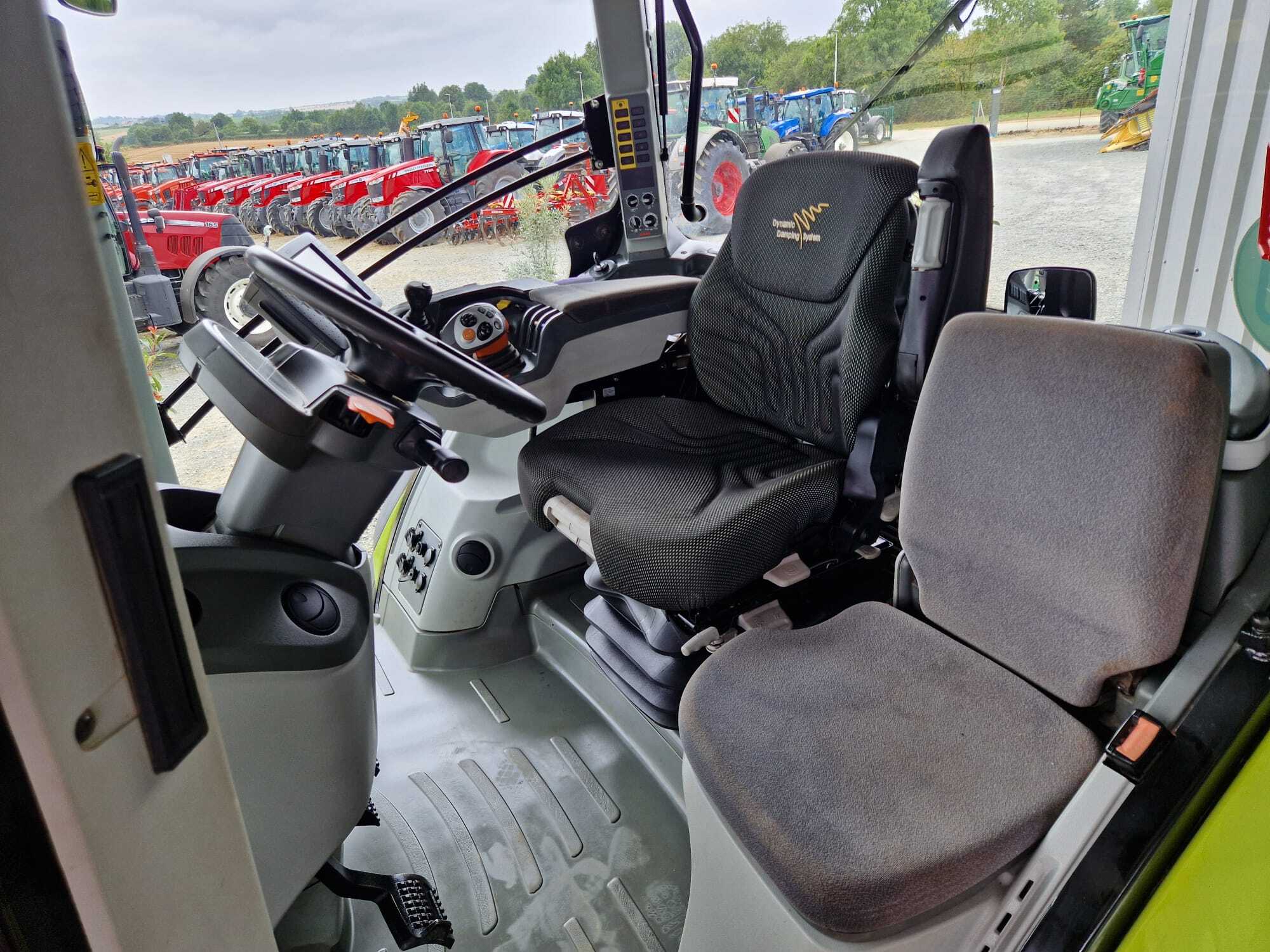 CLAAS AXION 810 CMATIC CEBIS