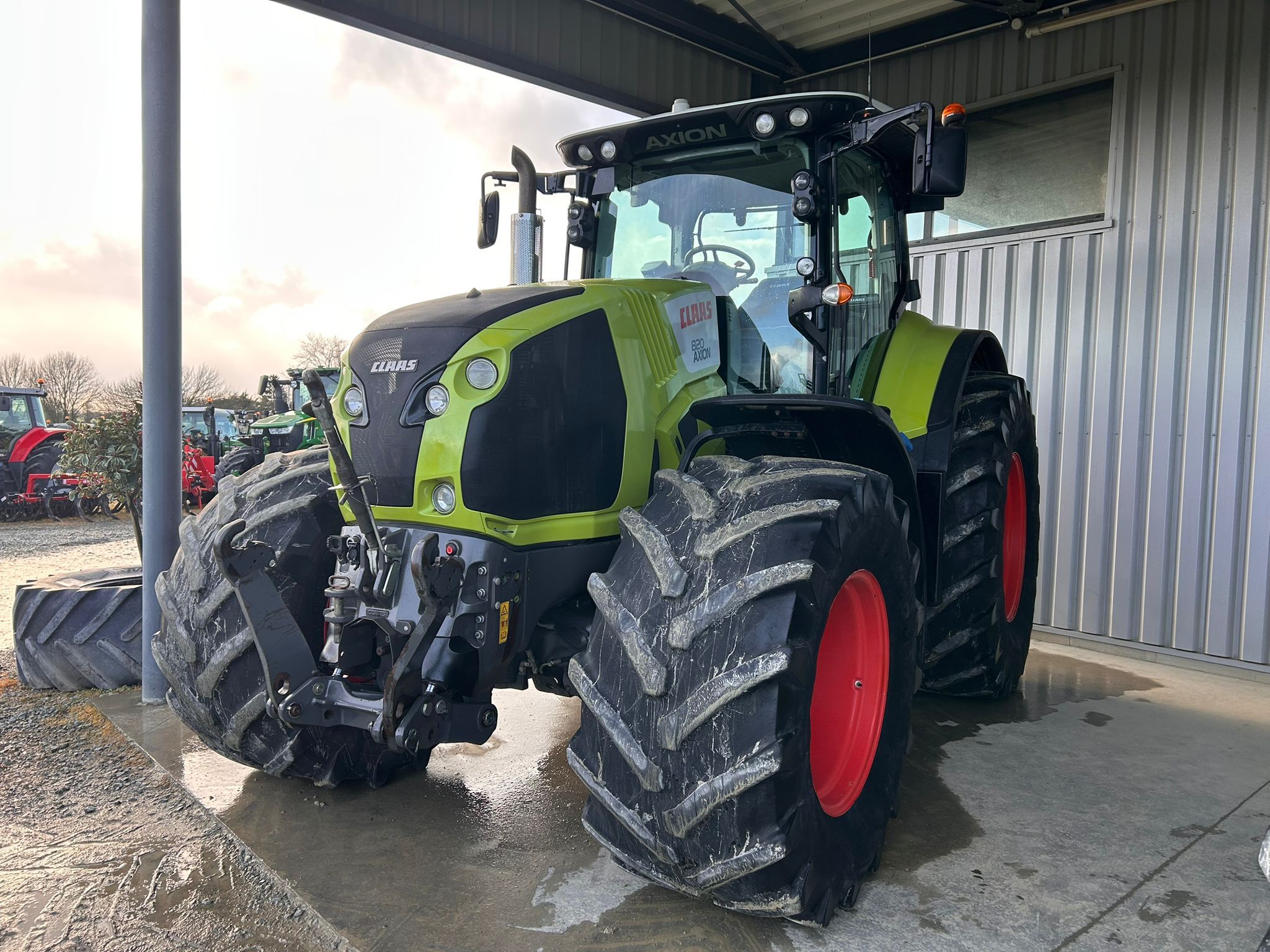 CLAAS AXION 820 CEBIS