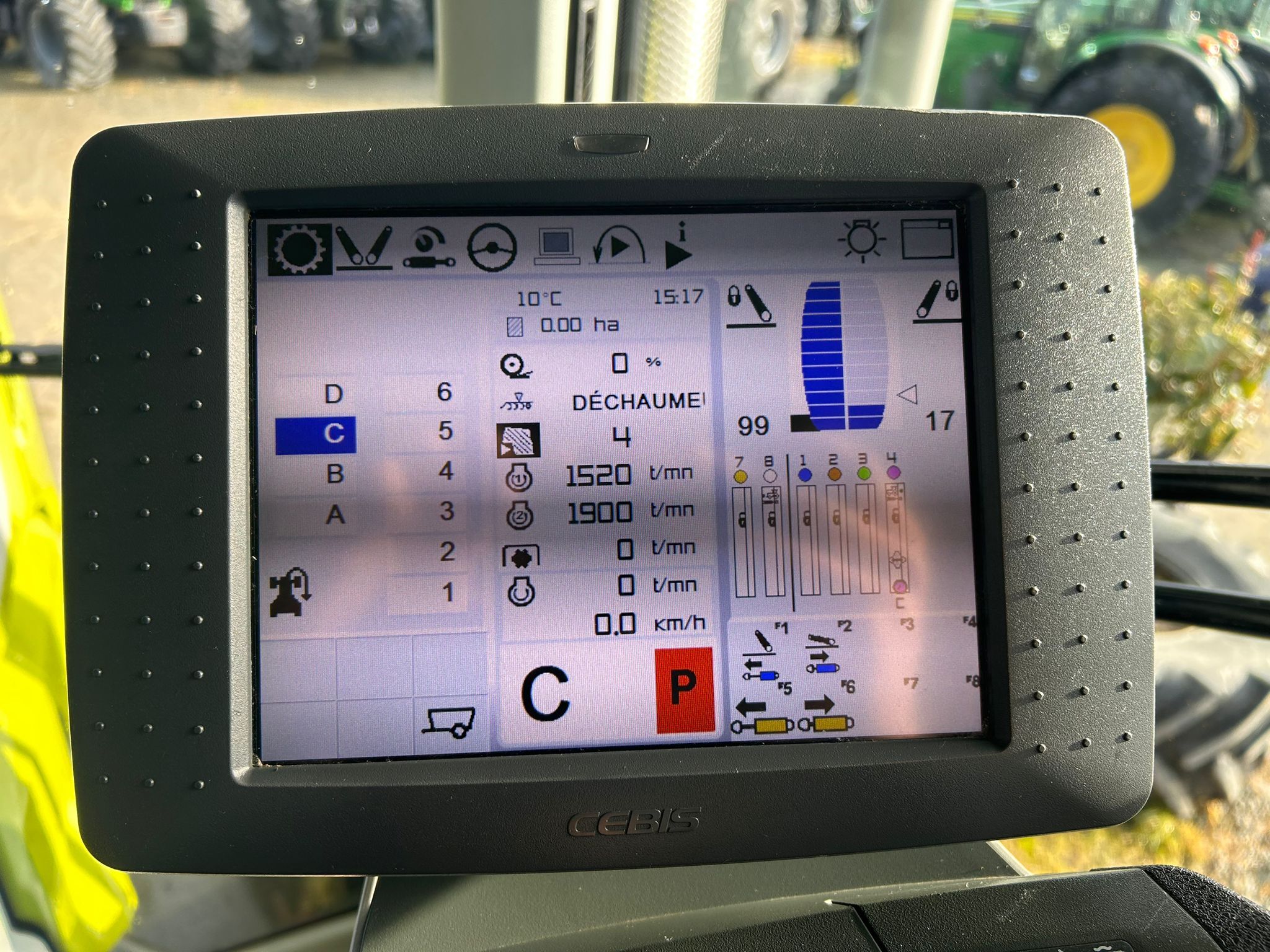 CLAAS AXION 820 CEBIS