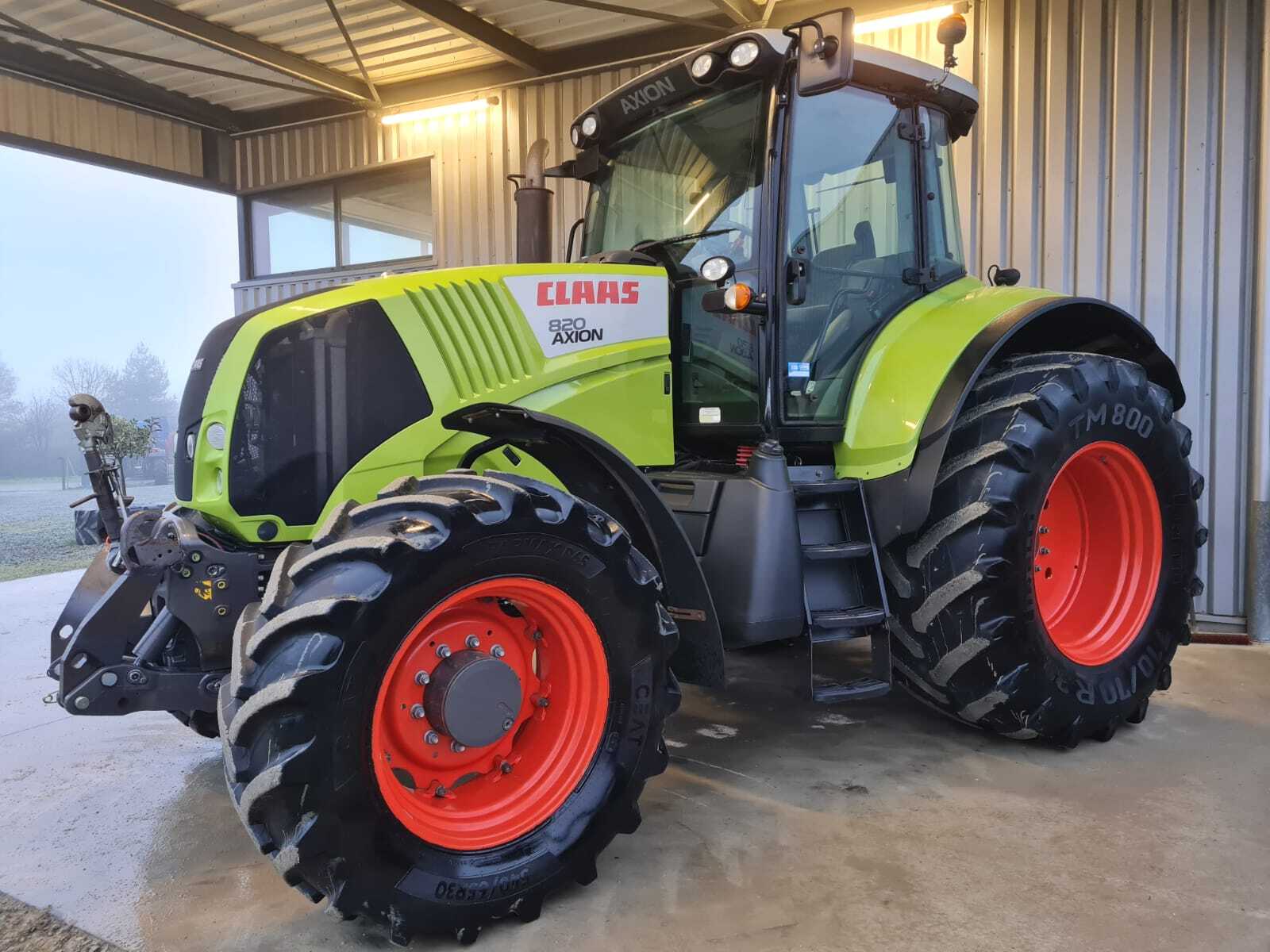 CLAAS AXION 820 CEBIS