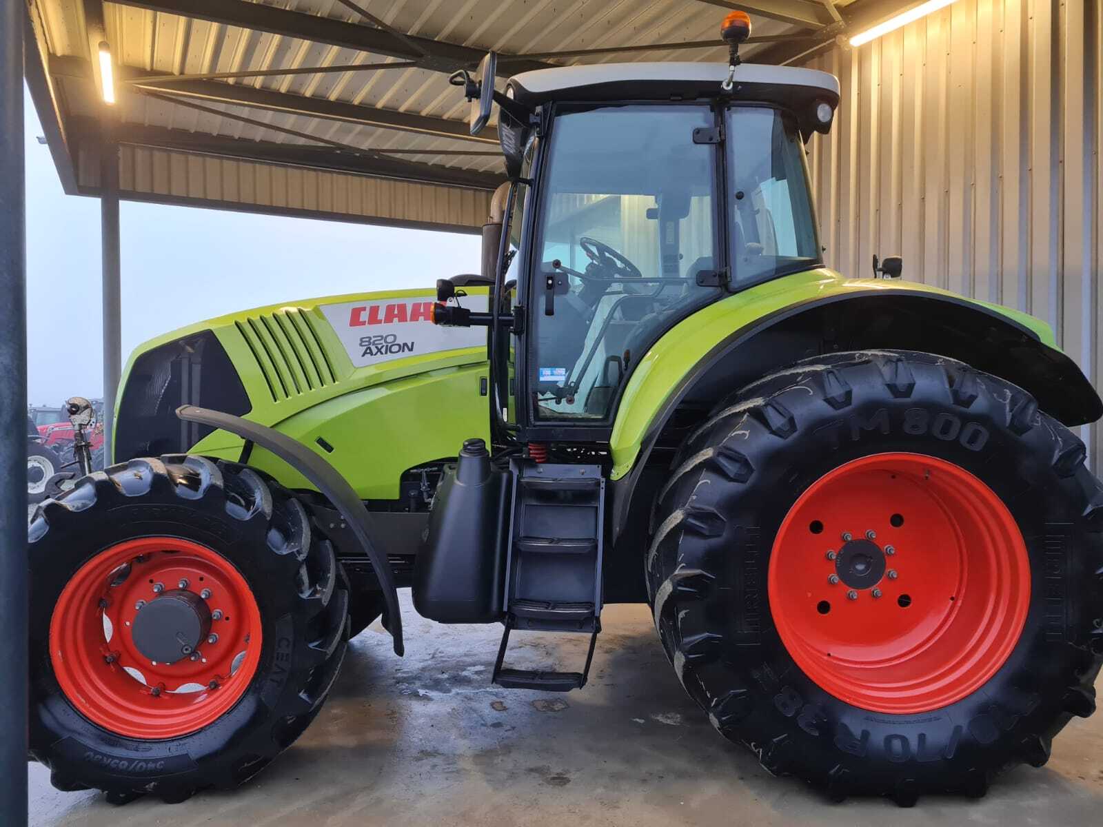 CLAAS AXION 820 CEBIS
