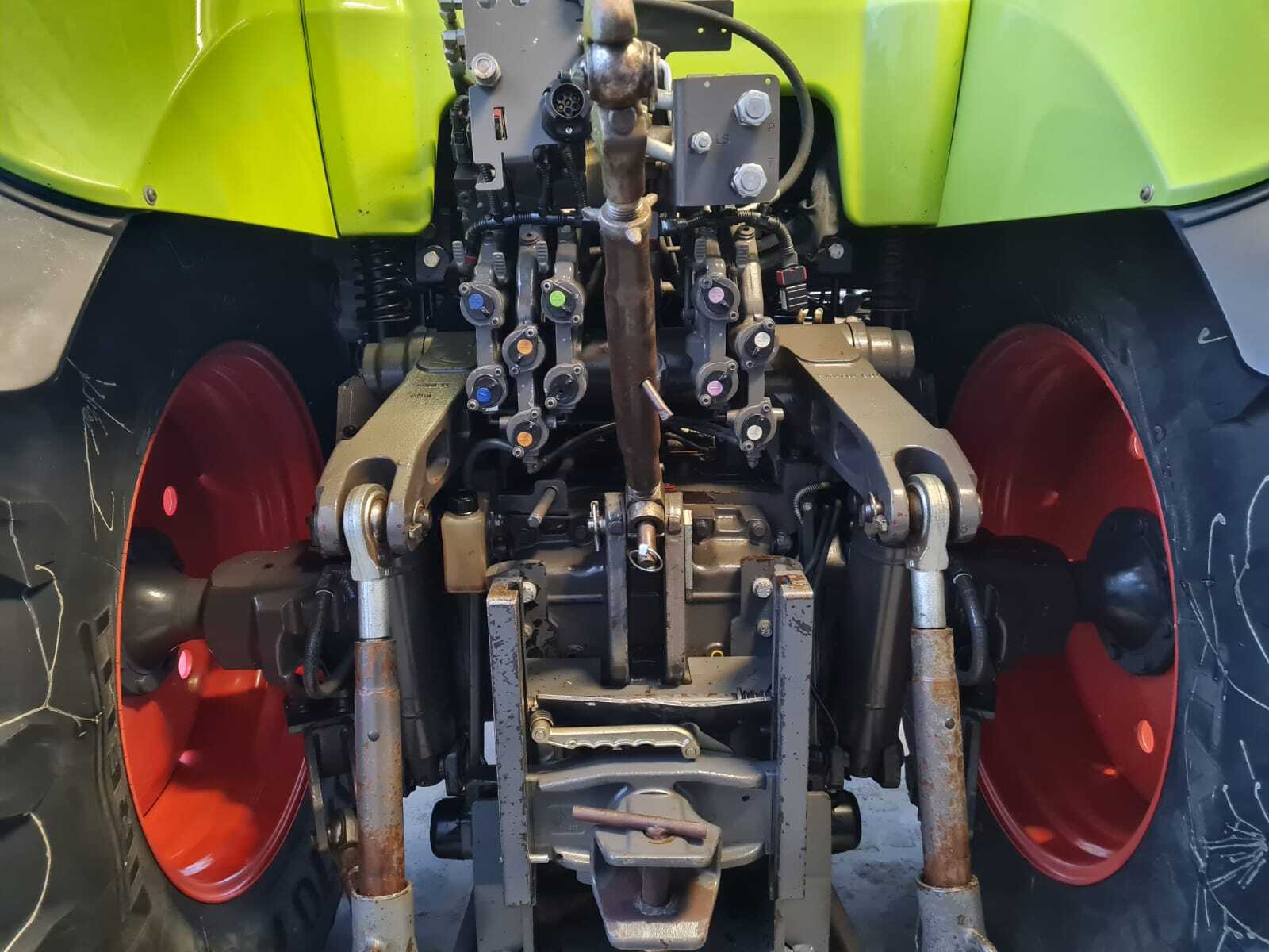 CLAAS AXION 820 CEBIS