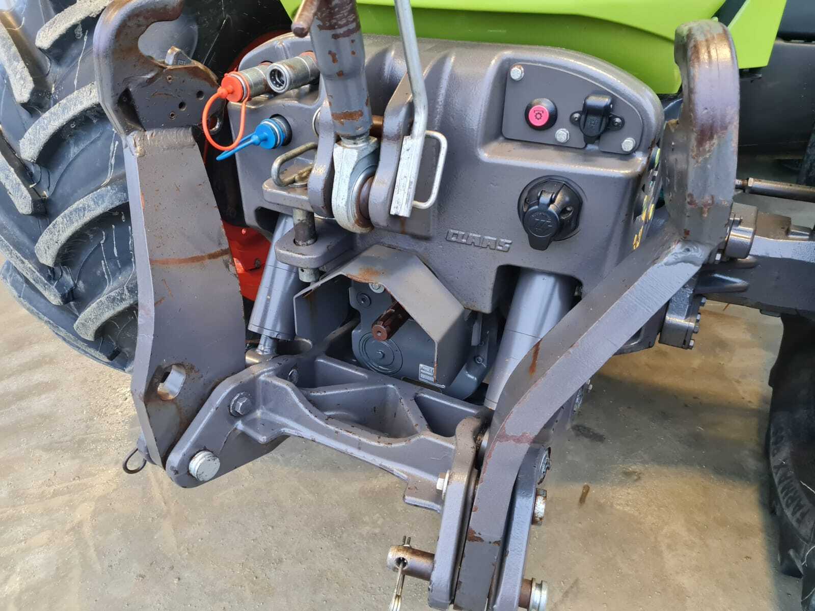 CLAAS AXION 820 CEBIS