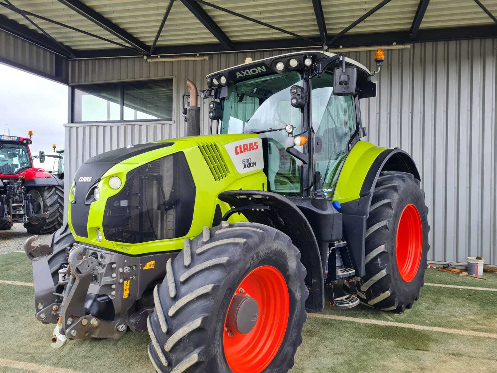 CLAAS AXION 830 CMATIC
