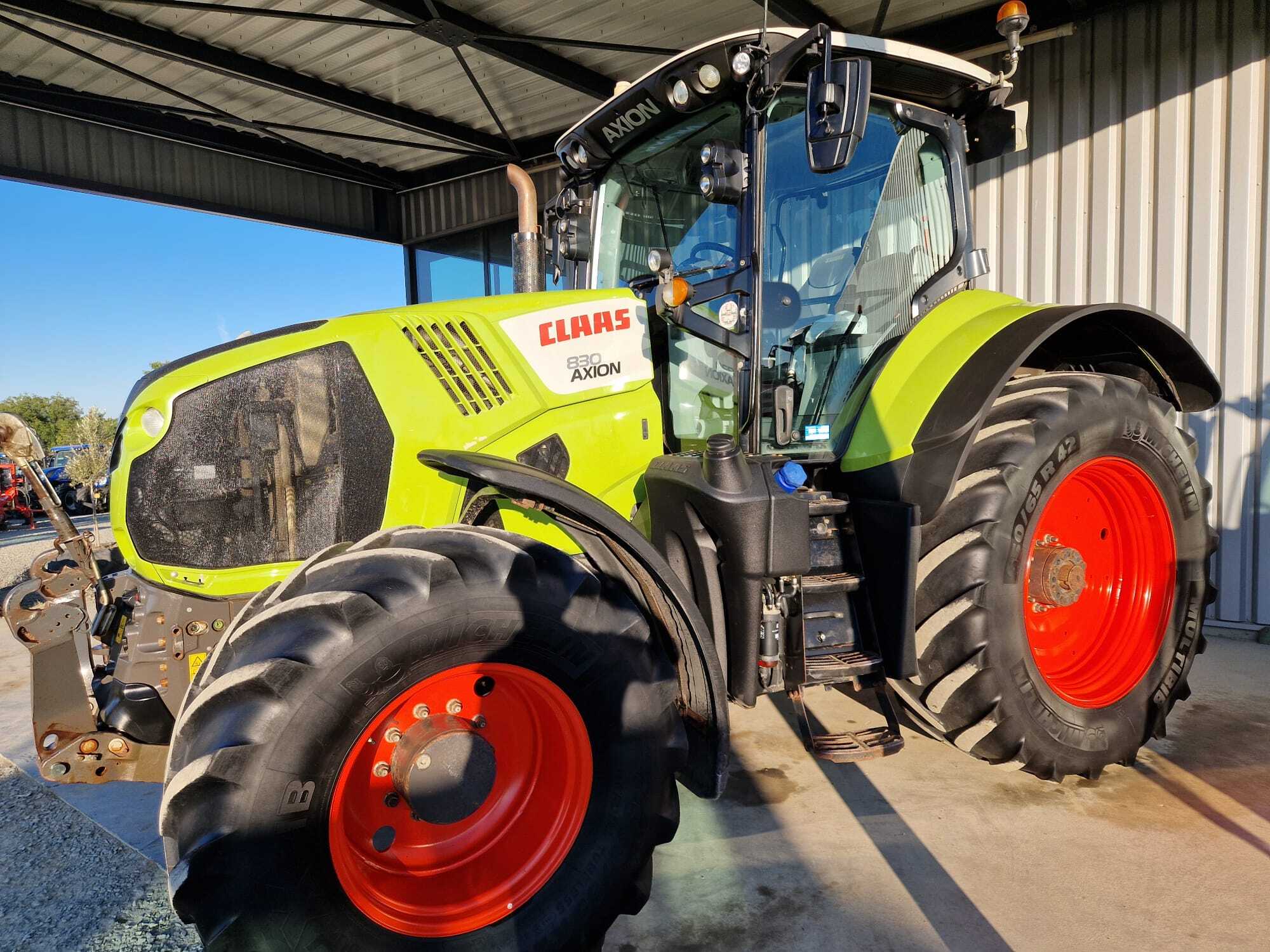 CLAAS AXION 830 CMATIC