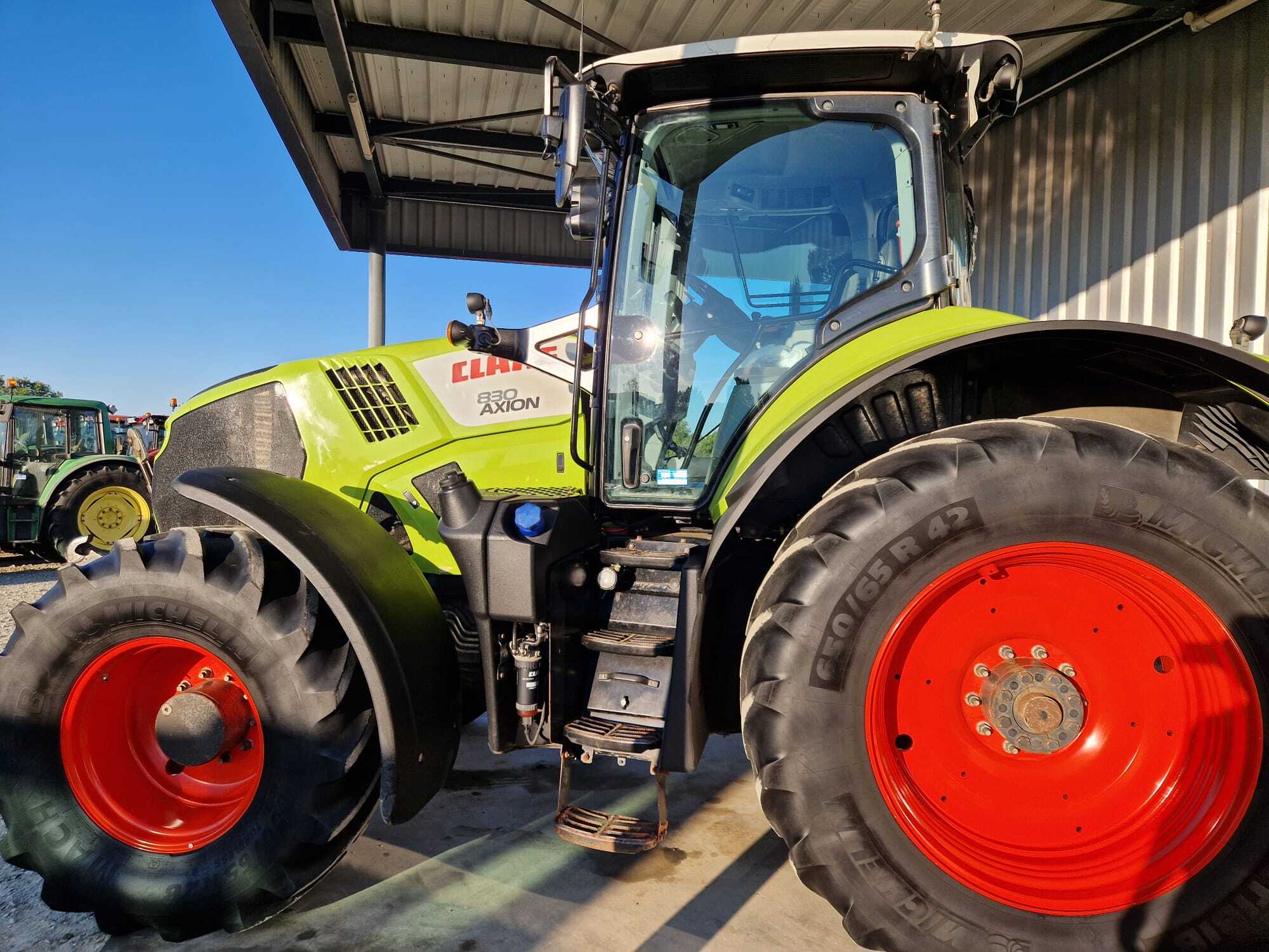 CLAAS AXION 830 CMATIC