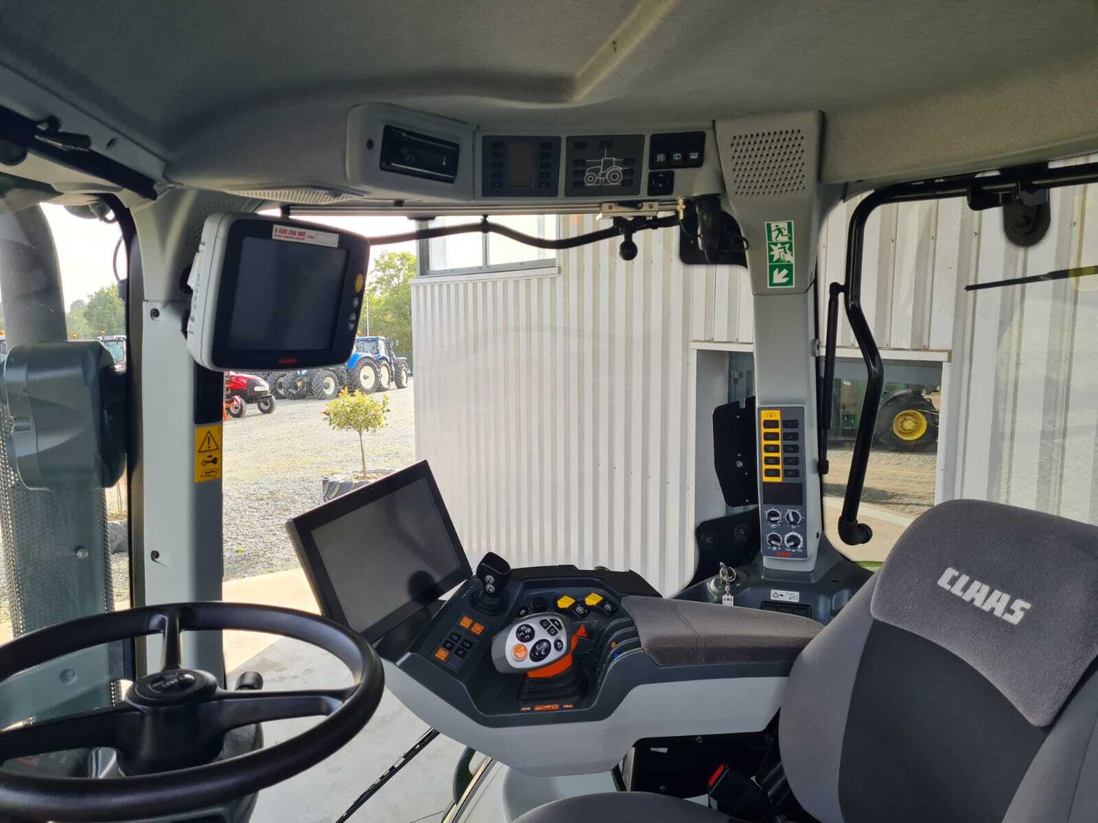 CLAAS AXION 830 CMATIC CEBIS