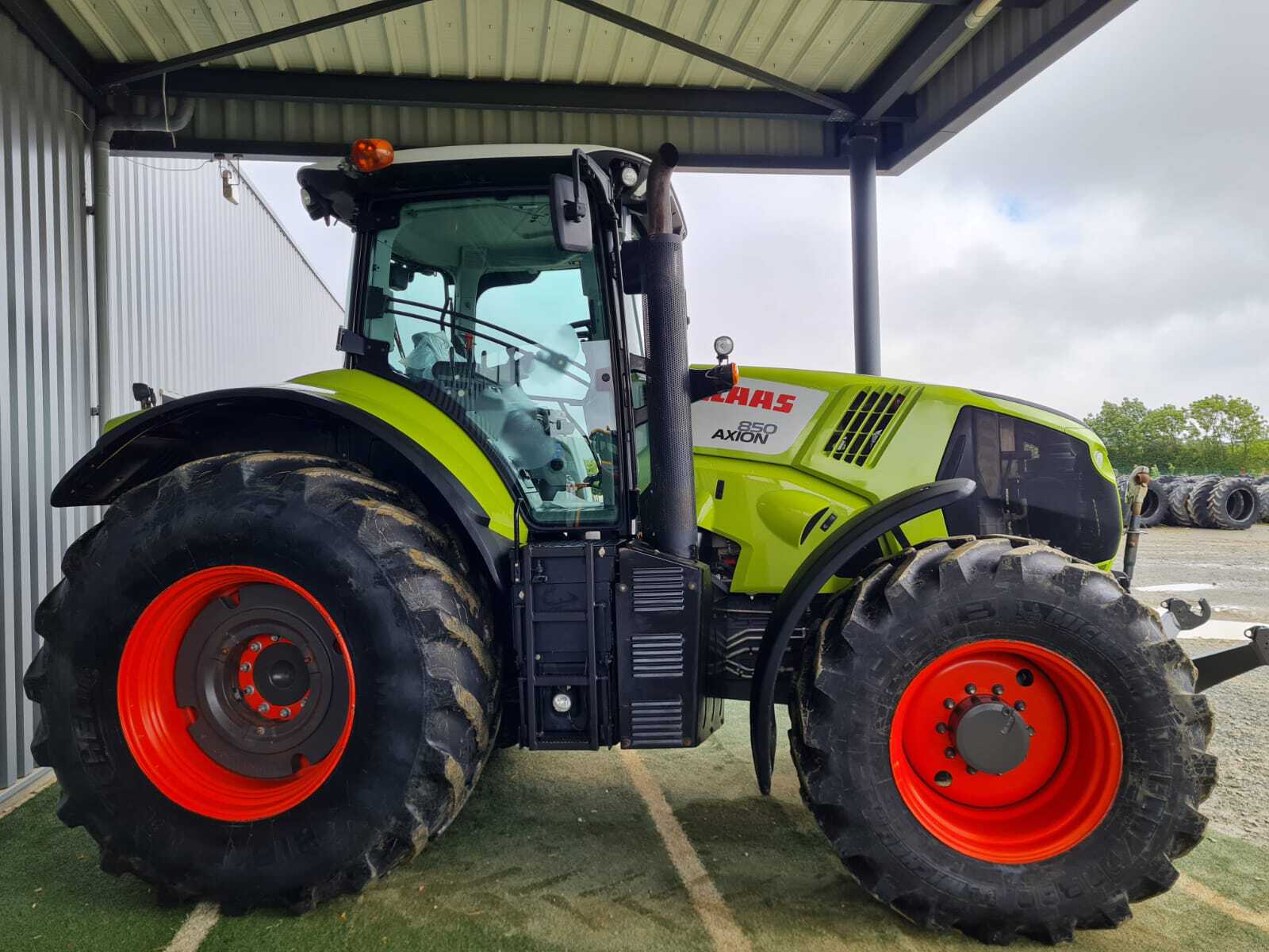 CLAAS AXION 850 CIS