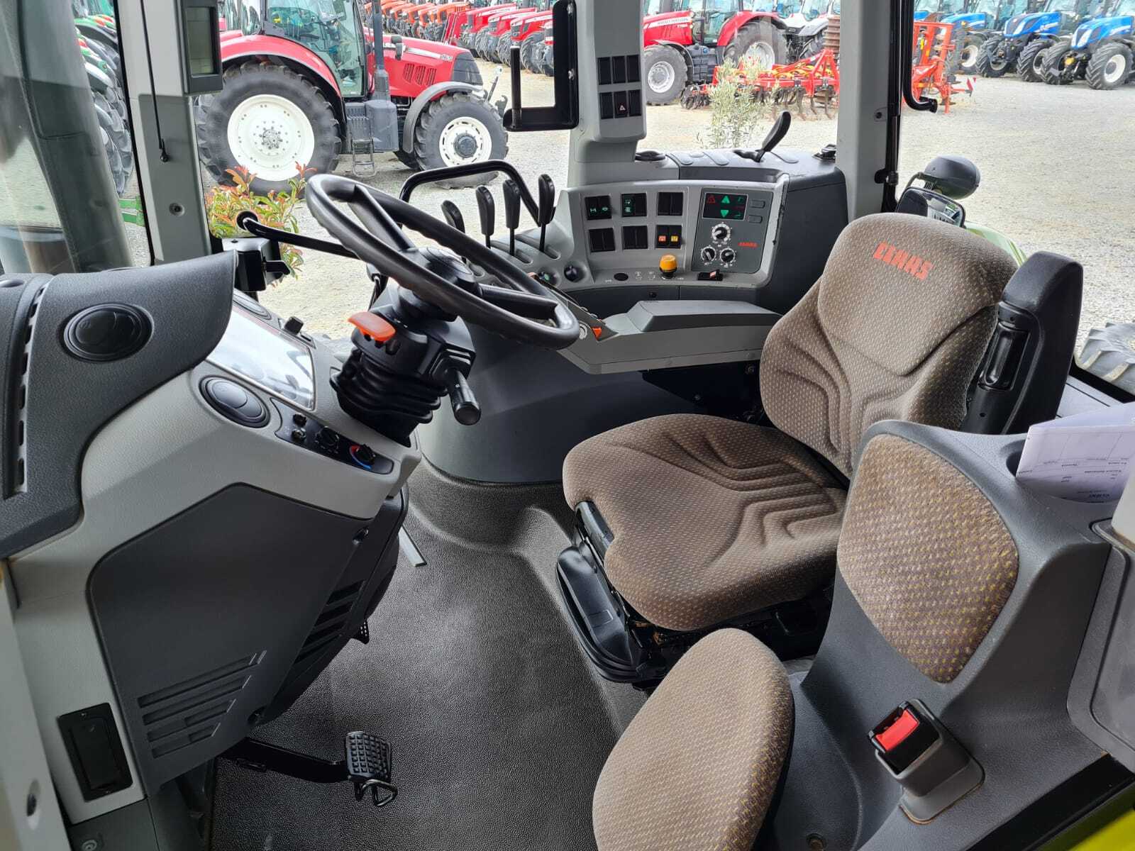 CLAAS AXION 850 CIS