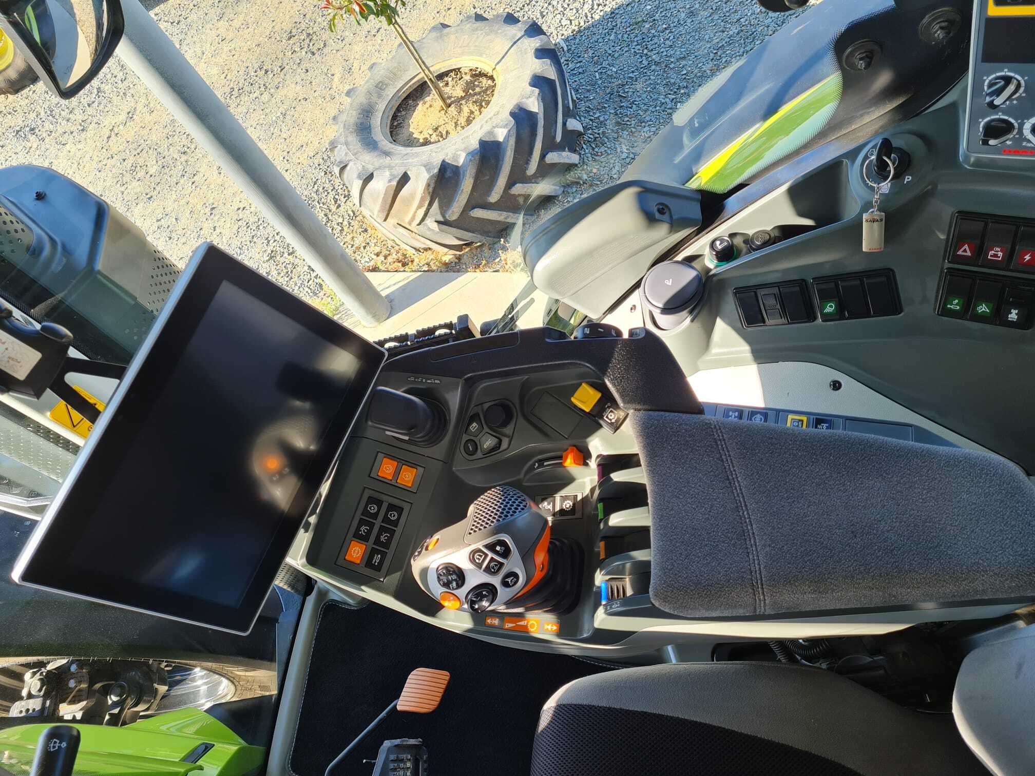 CLAAS AXION 950 CMATIC