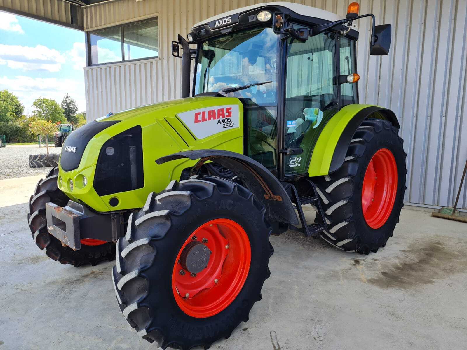 CLAAS AXOS 330 CX