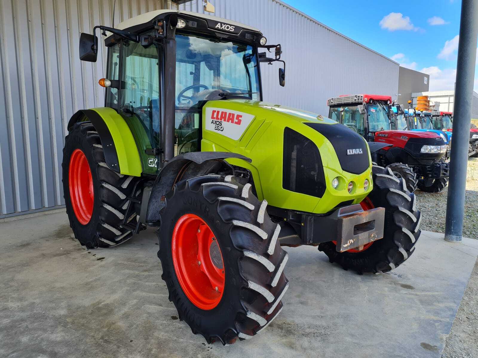 CLAAS AXOS 330 CX