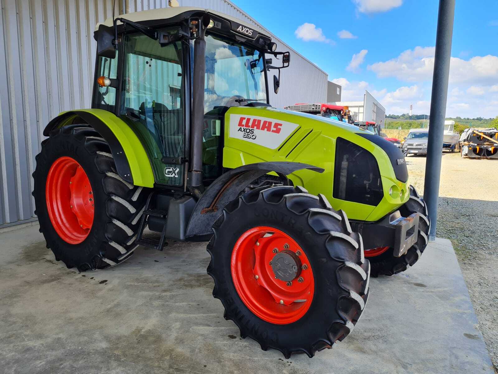 CLAAS AXOS 330 CX