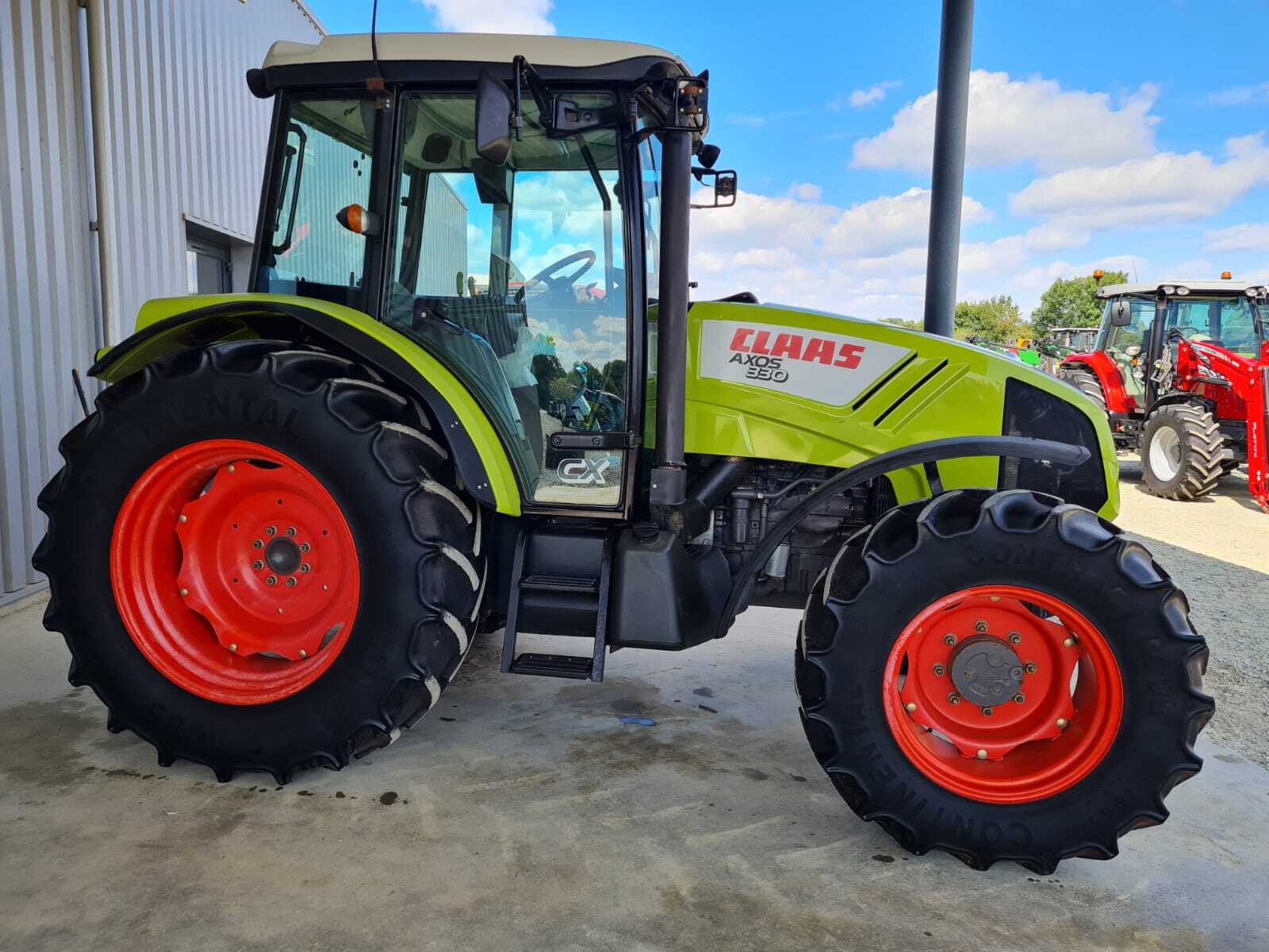 CLAAS AXOS 330 CX