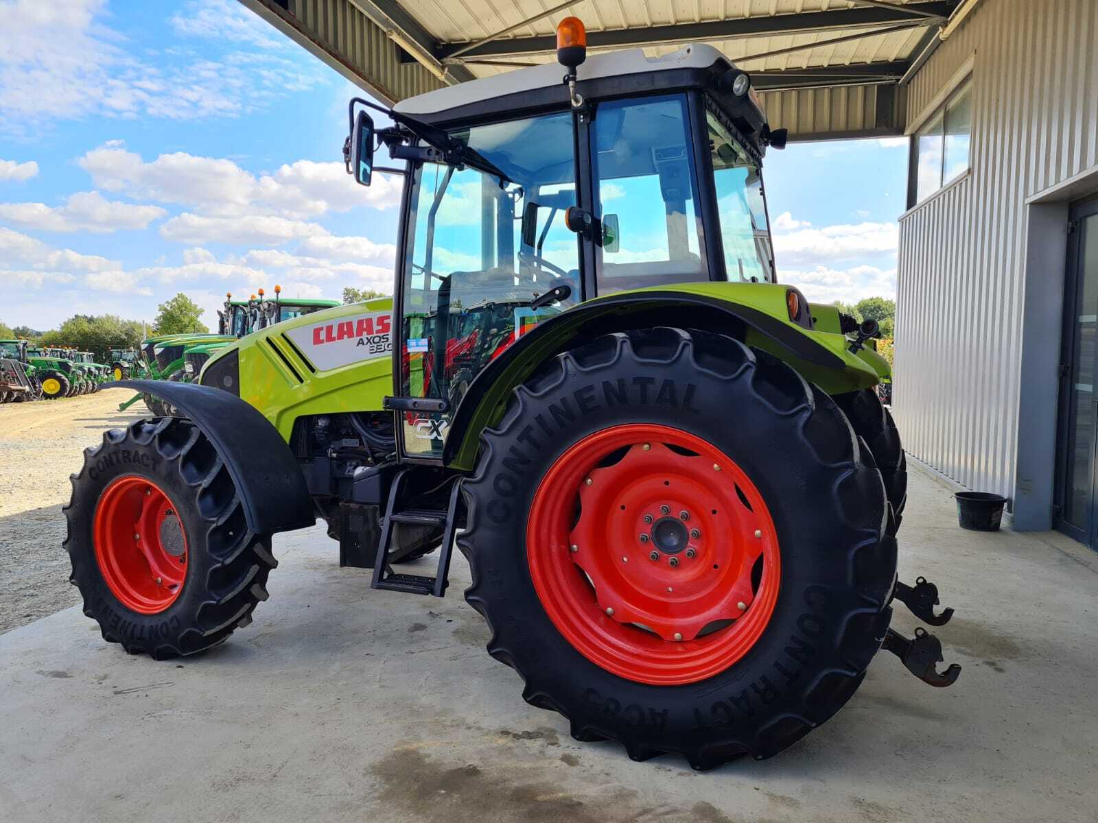 CLAAS AXOS 330 CX