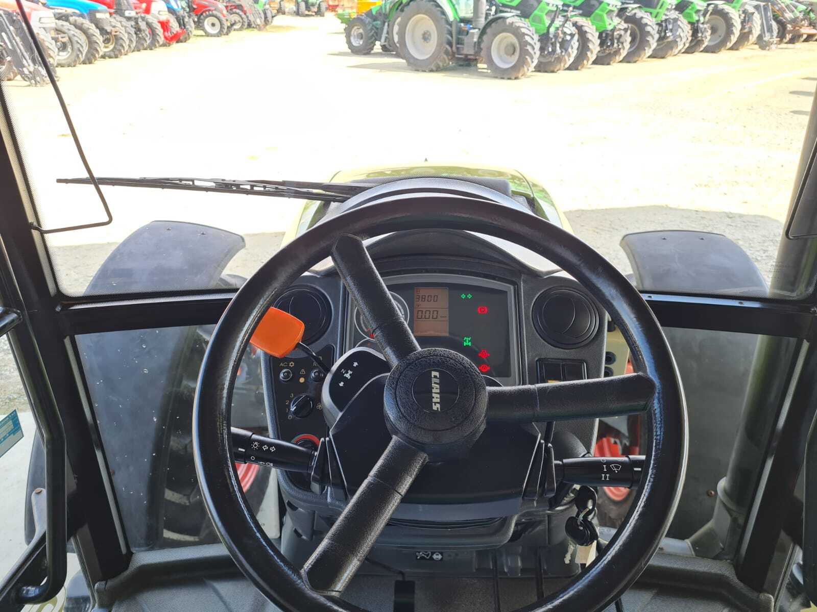 CLAAS AXOS 330 CX