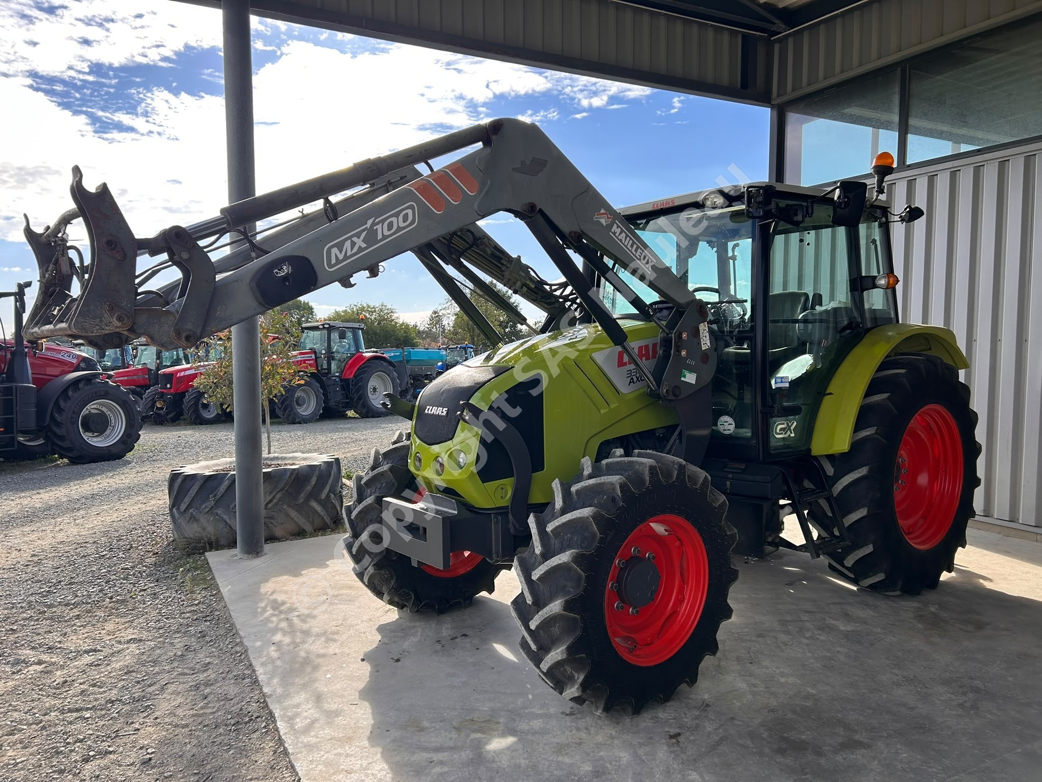 CLAAS AXOS 330 CX