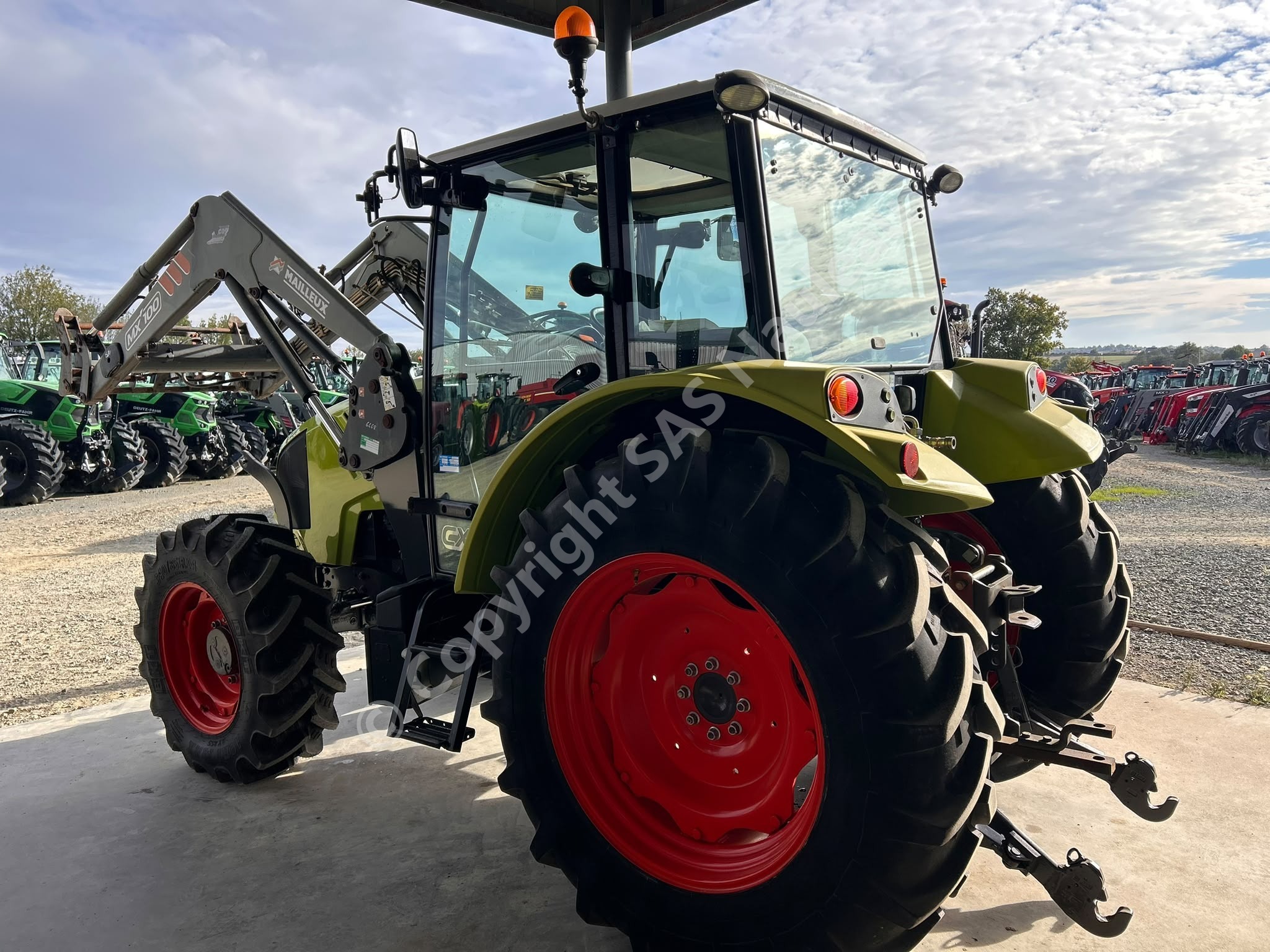 CLAAS AXOS 330 CX