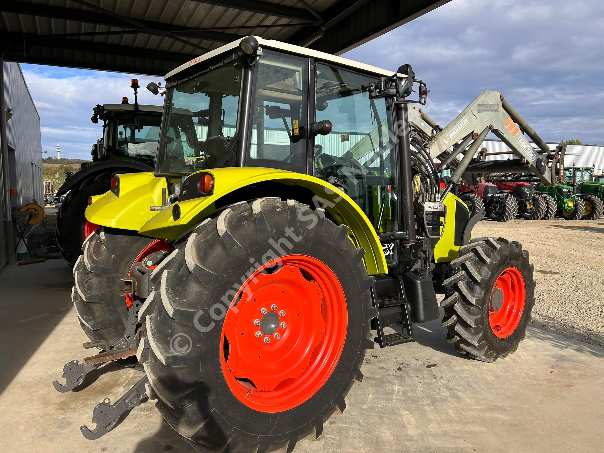 CLAAS AXOS 330 CX