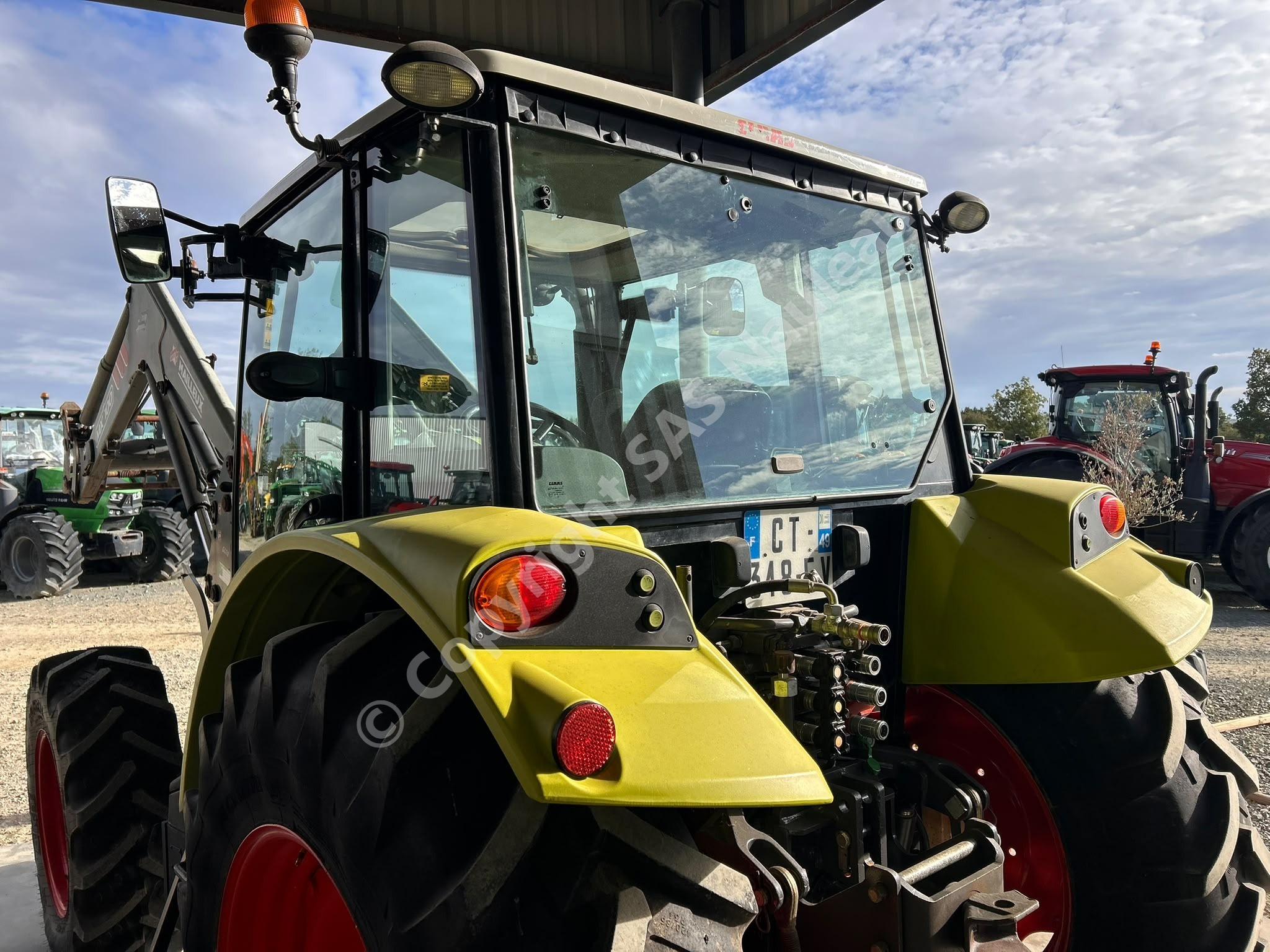 CLAAS AXOS 330 CX