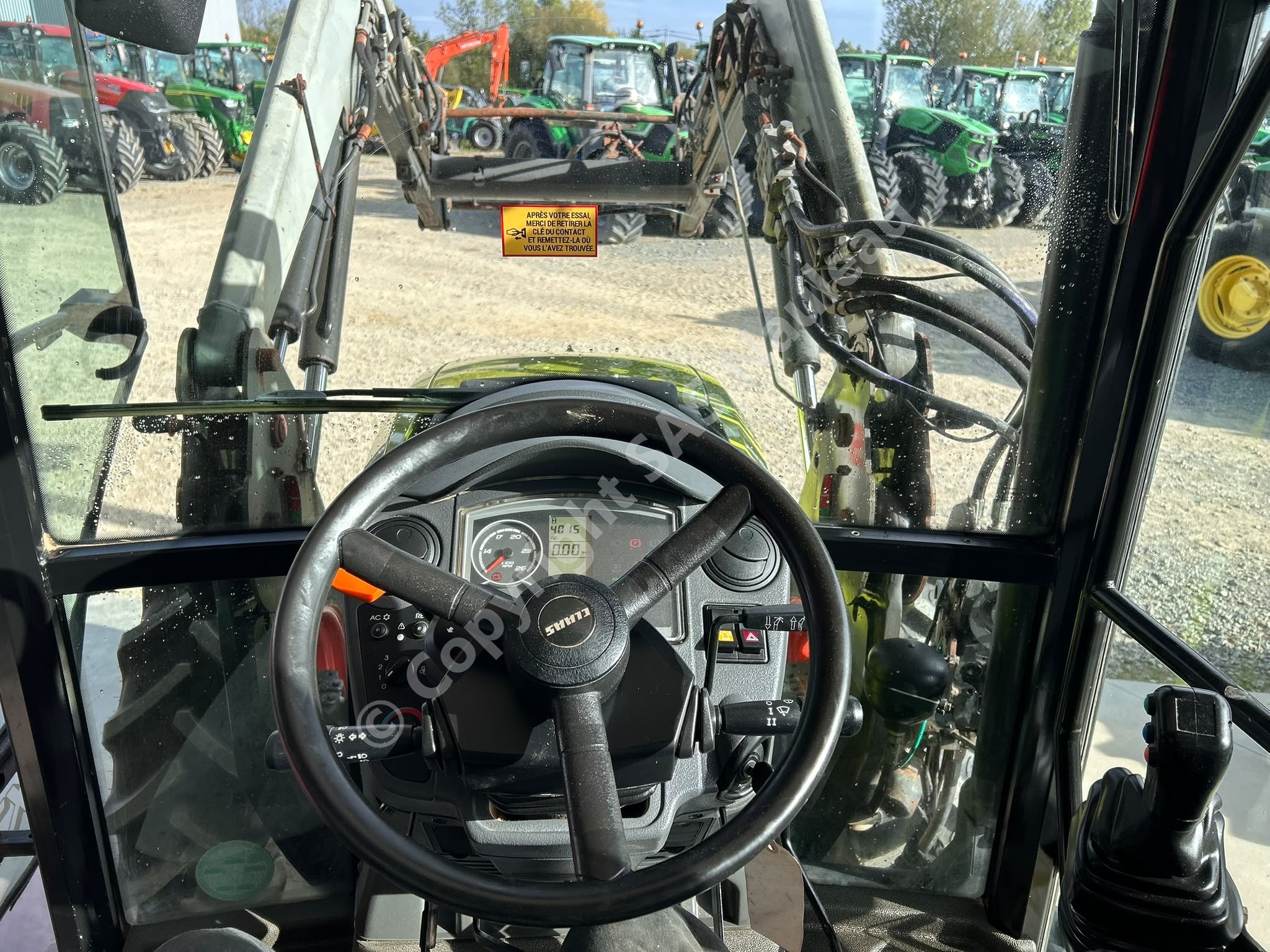 CLAAS AXOS 330 CX