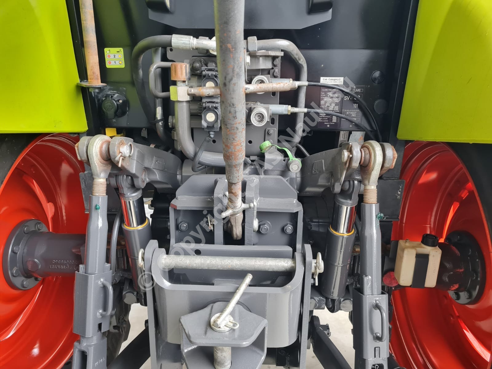 CLAAS AXOS 330 CX