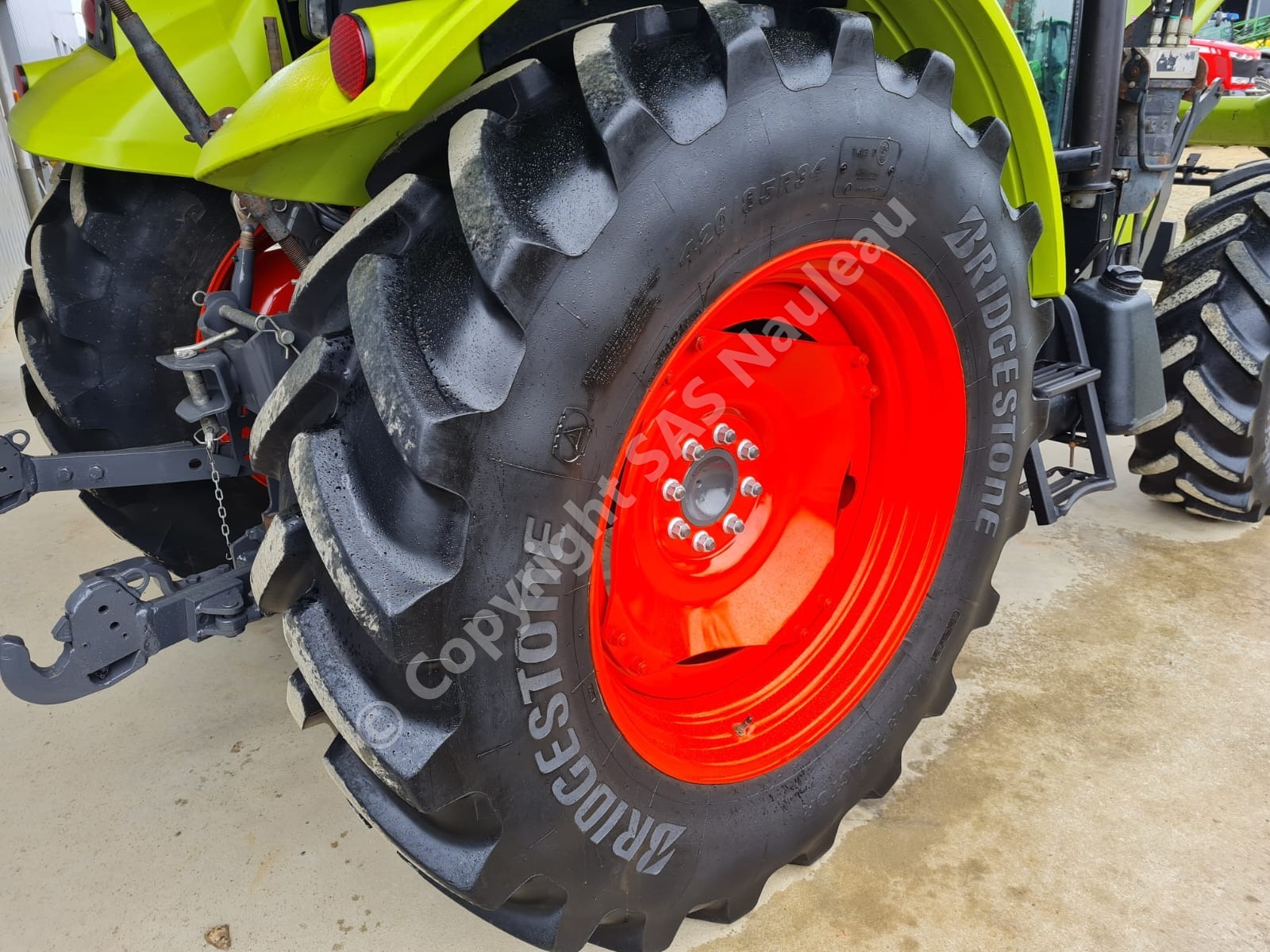 CLAAS AXOS 330 CX