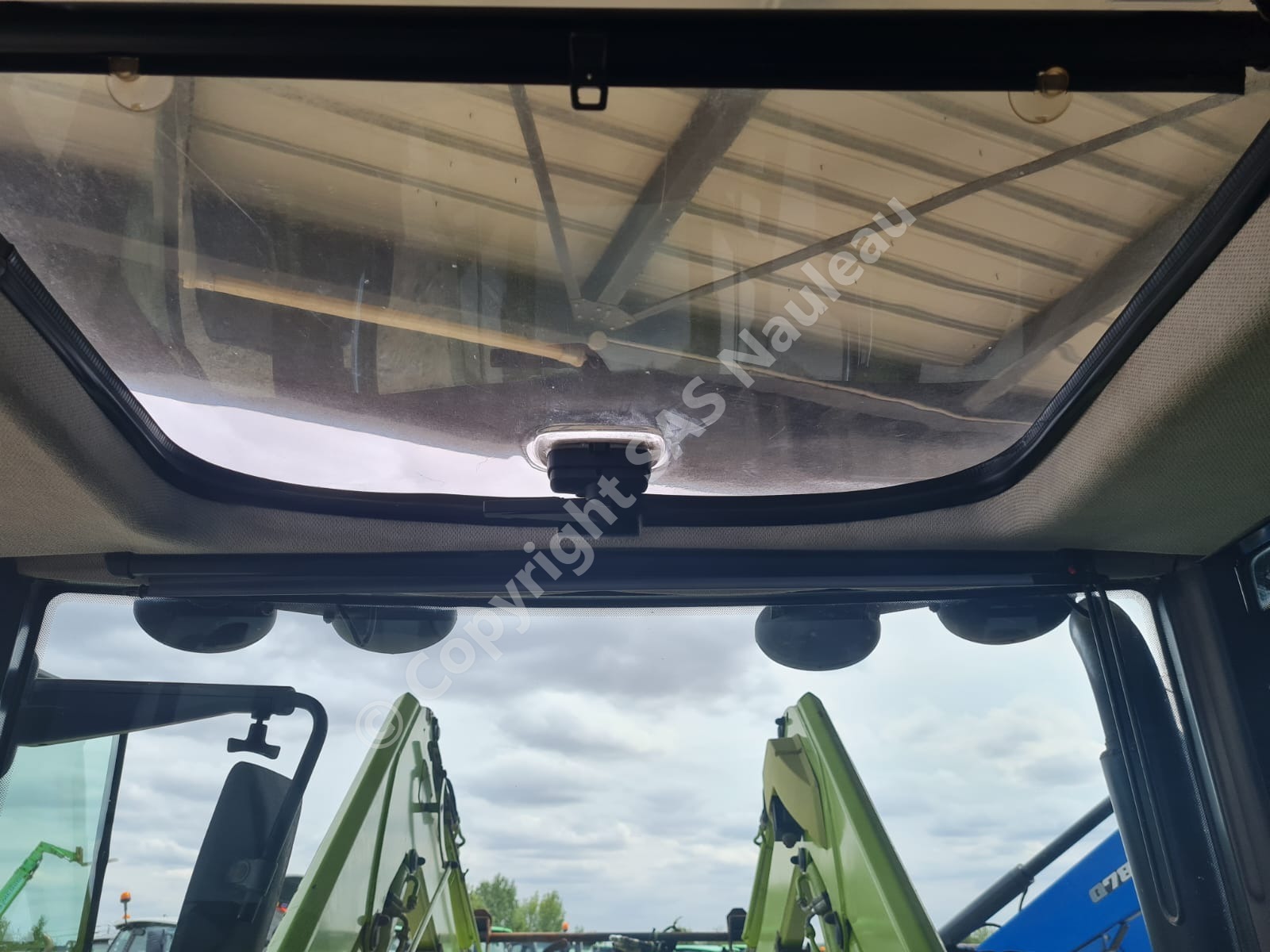 CLAAS AXOS 340