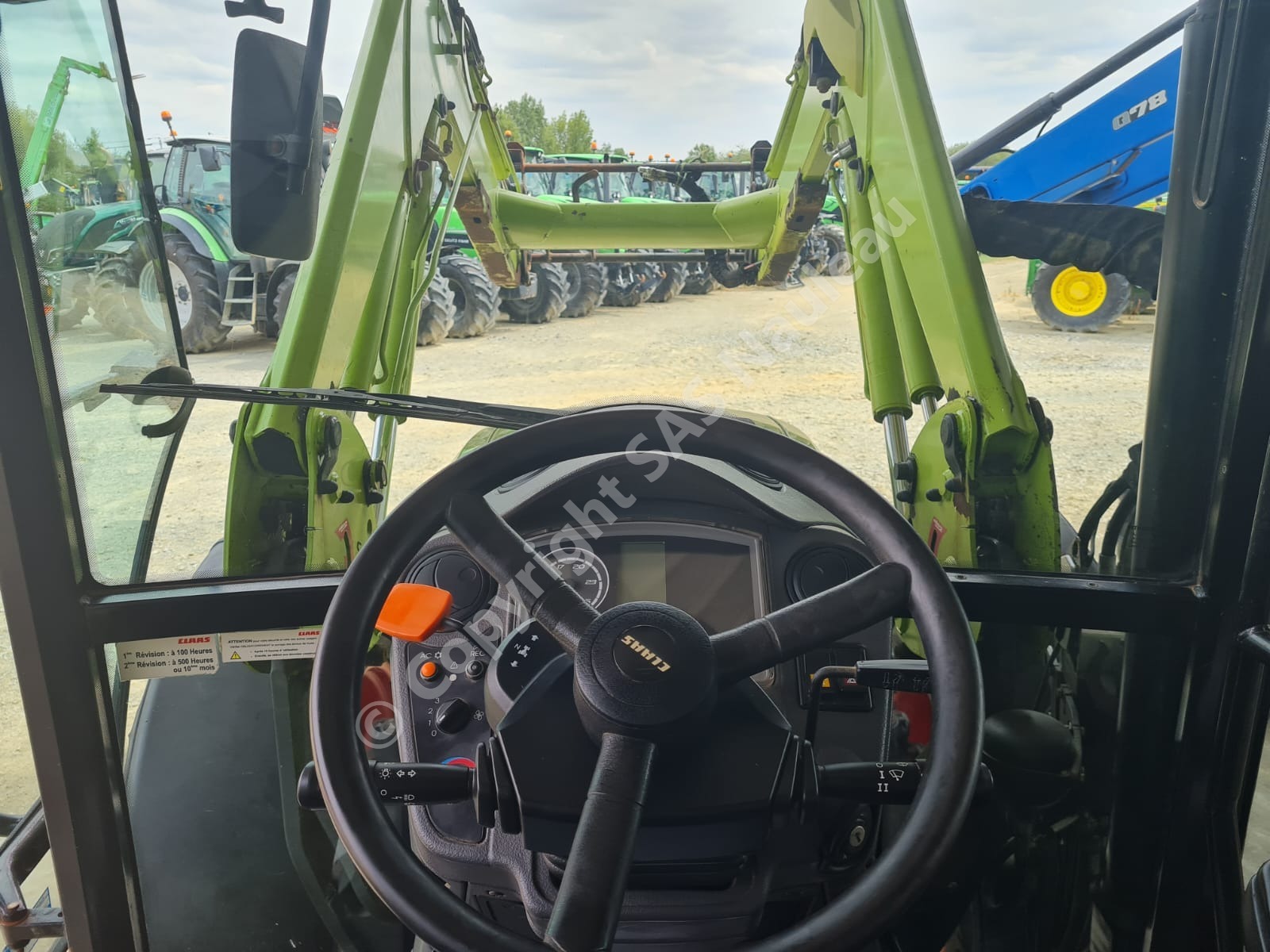 CLAAS AXOS 340