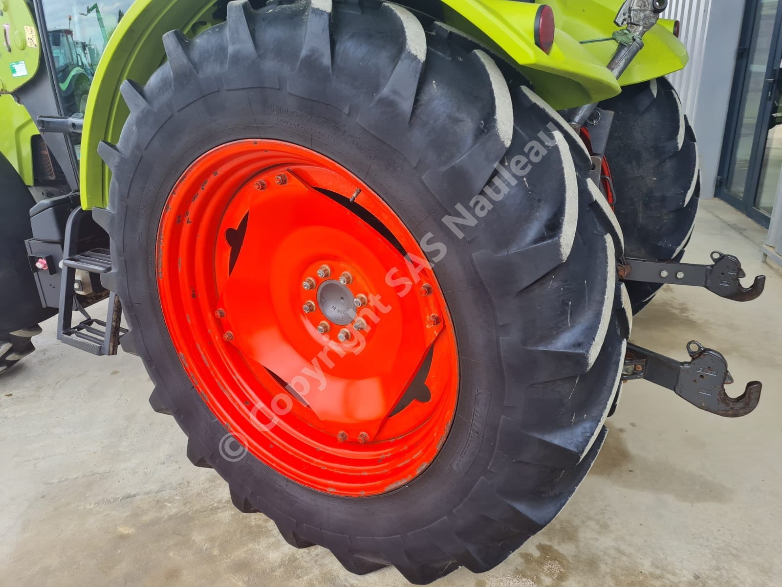 CLAAS AXOS 340