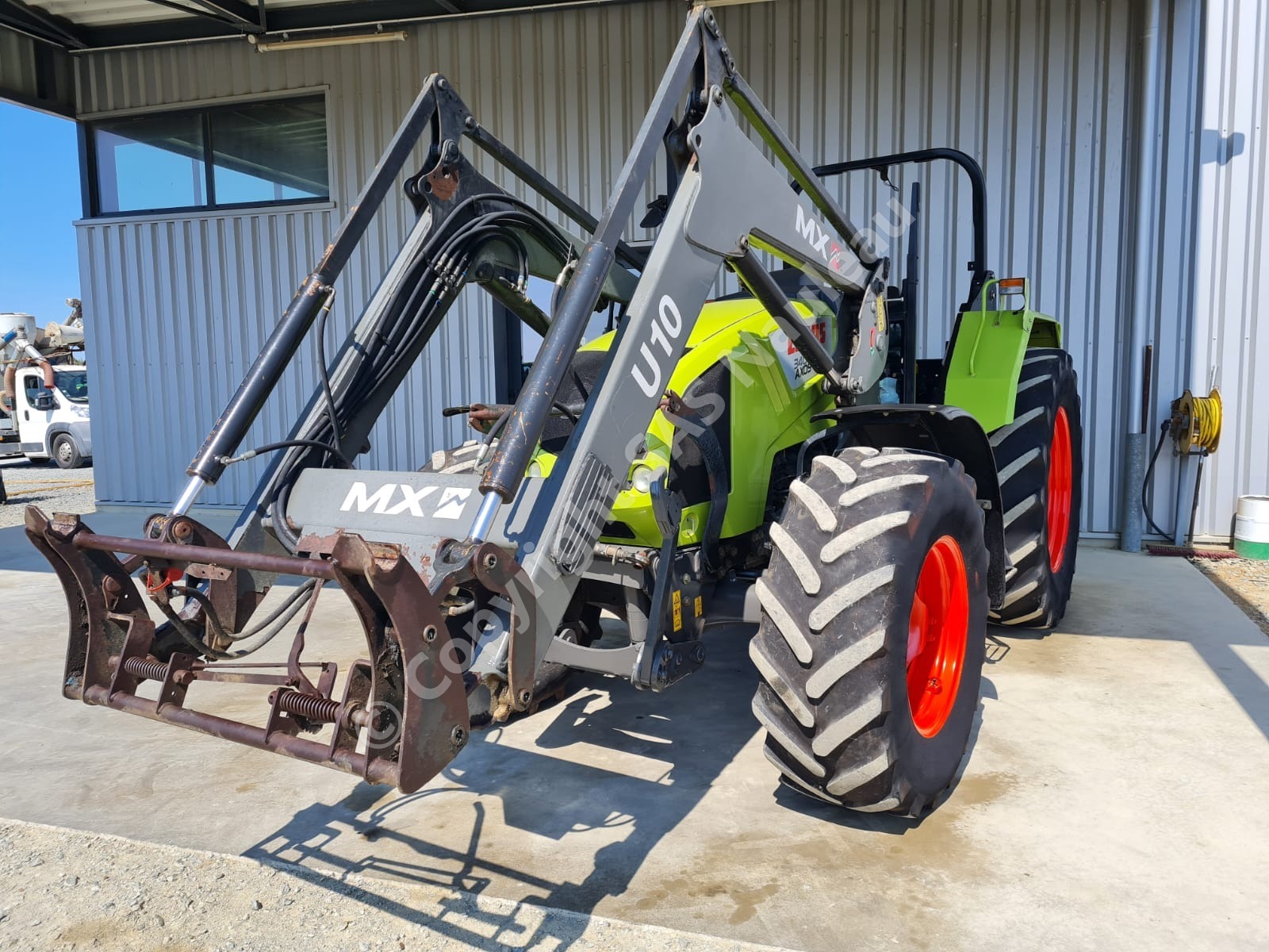 CLAAS AXOS 340