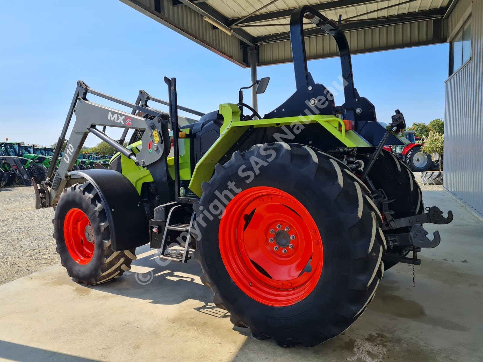 CLAAS AXOS 340
