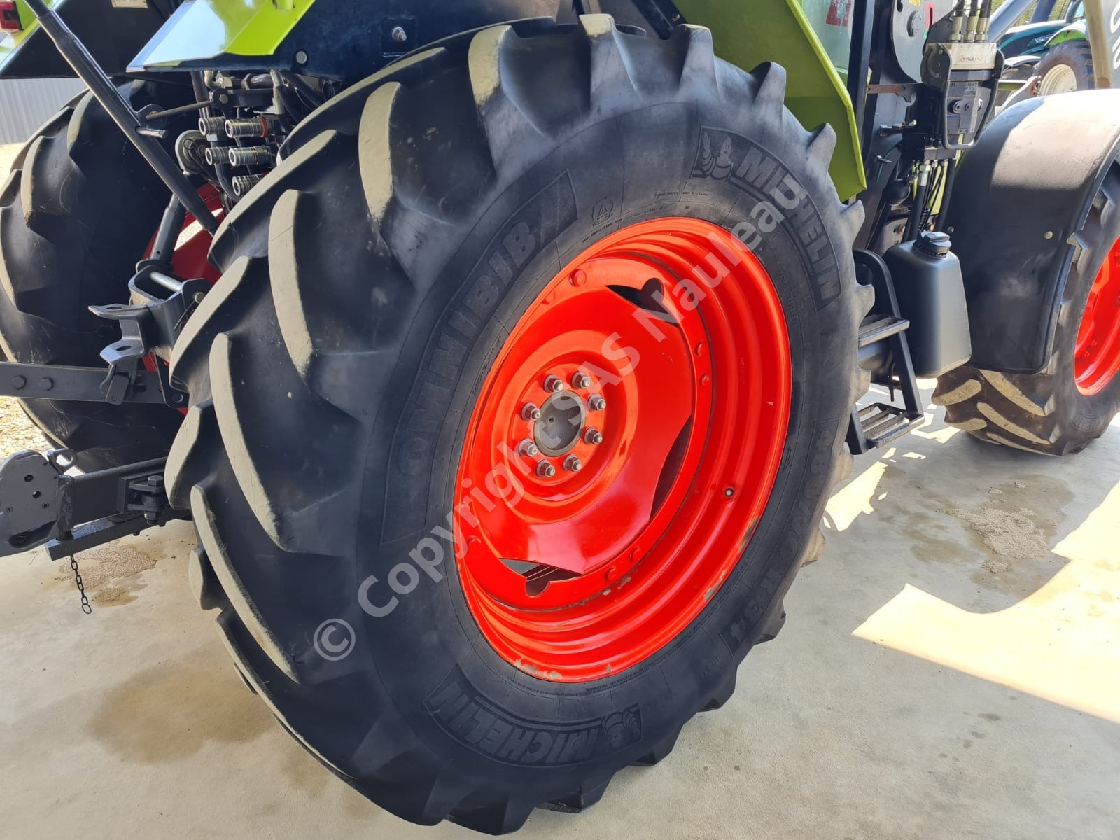 CLAAS AXOS 340