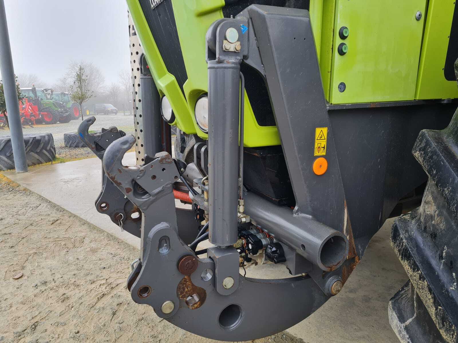 CLAAS XERION 3800 TRAC