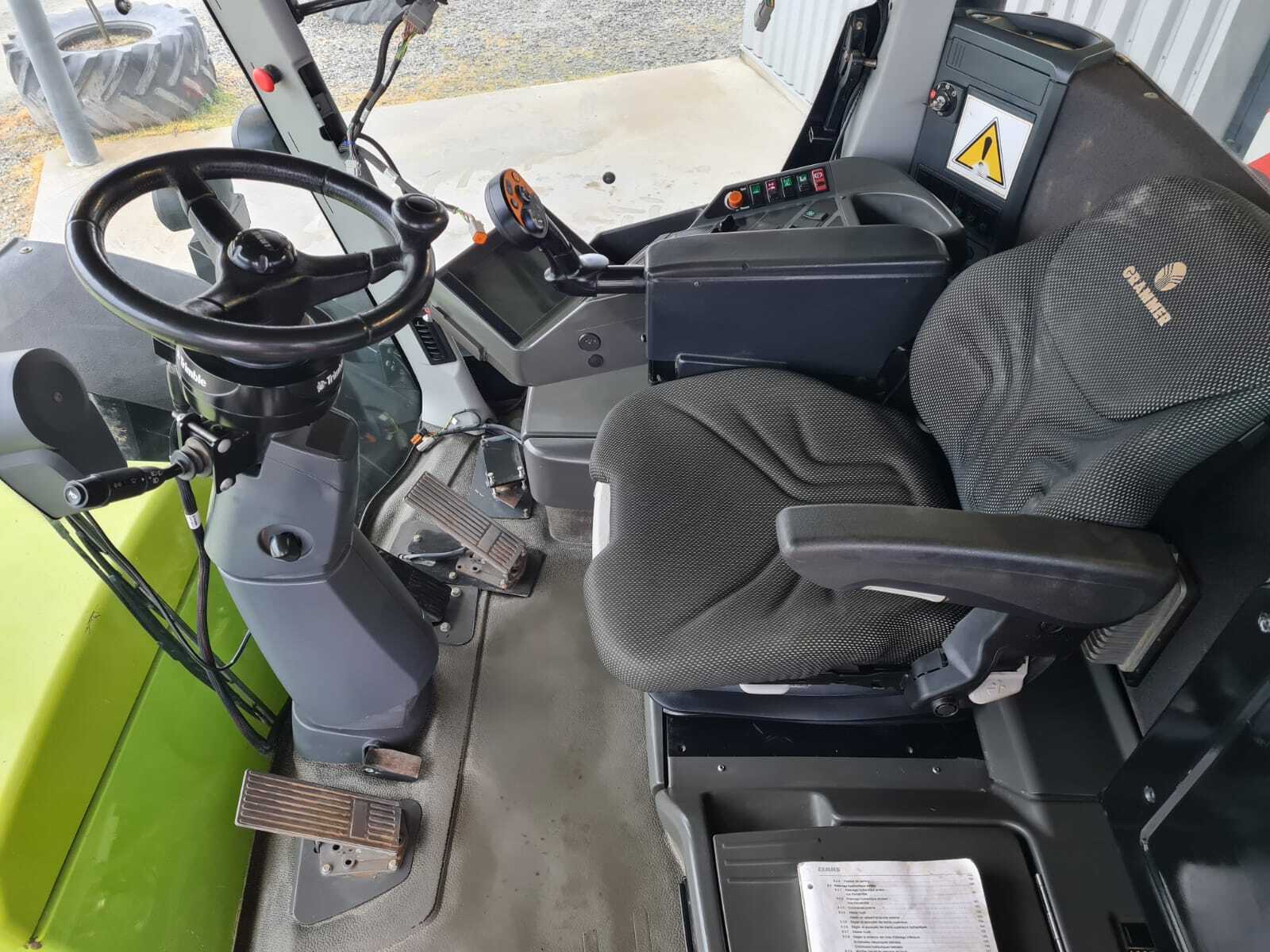 CLAAS XERION 3800 TRAC