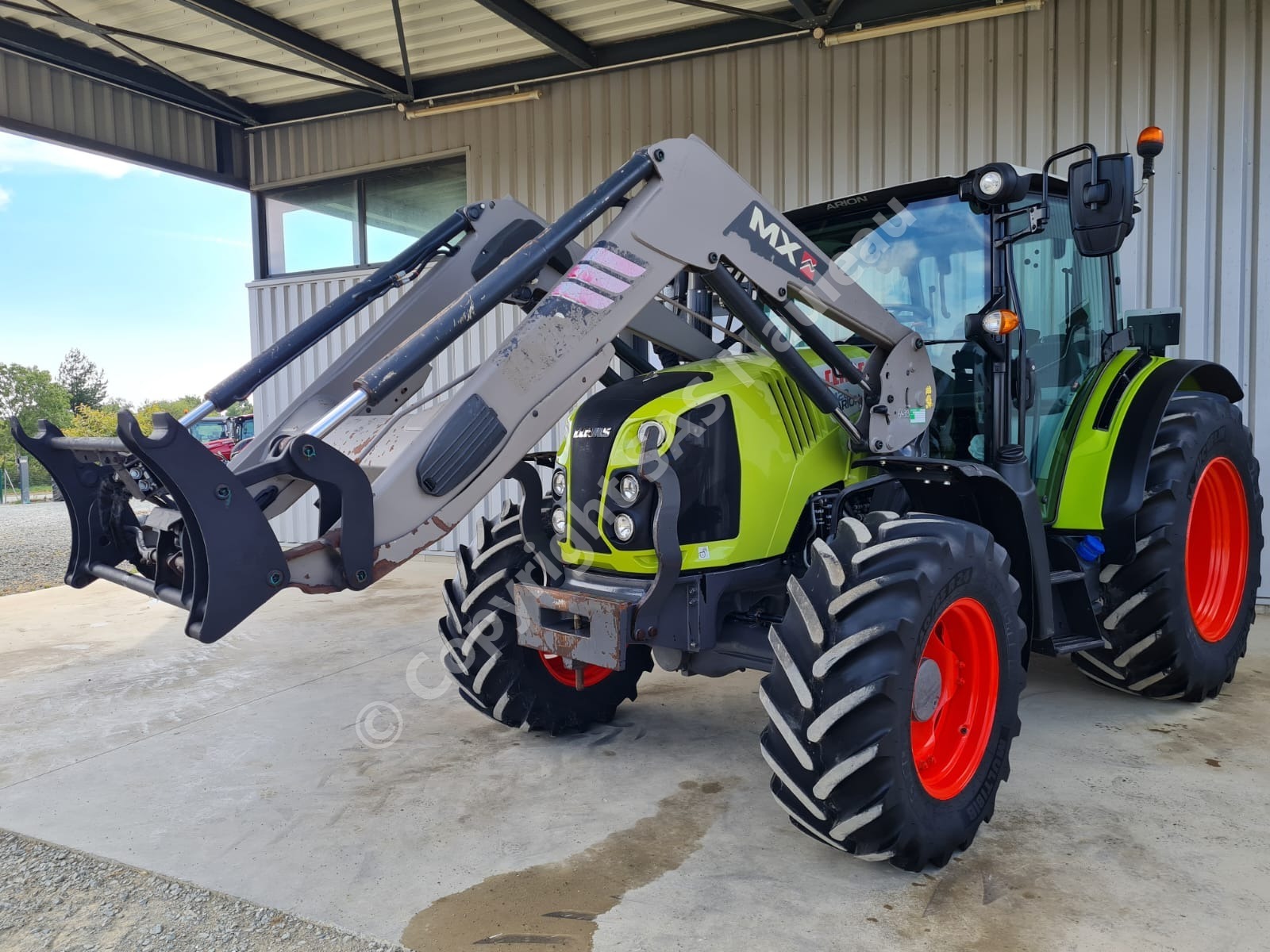 CLAAS ARION 420 CABINE BASSE