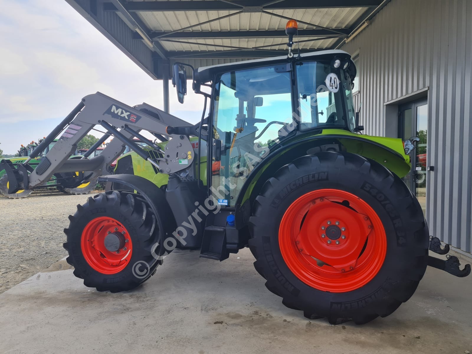 CLAAS ARION 420 CABINE BASSE