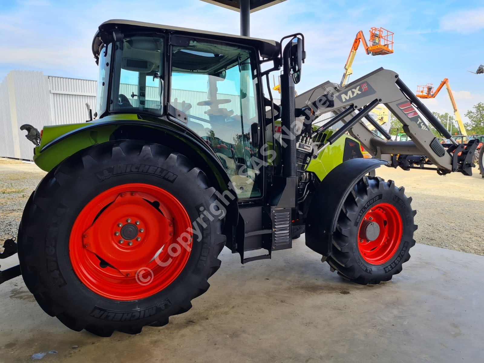CLAAS ARION 420 CABINE BASSE