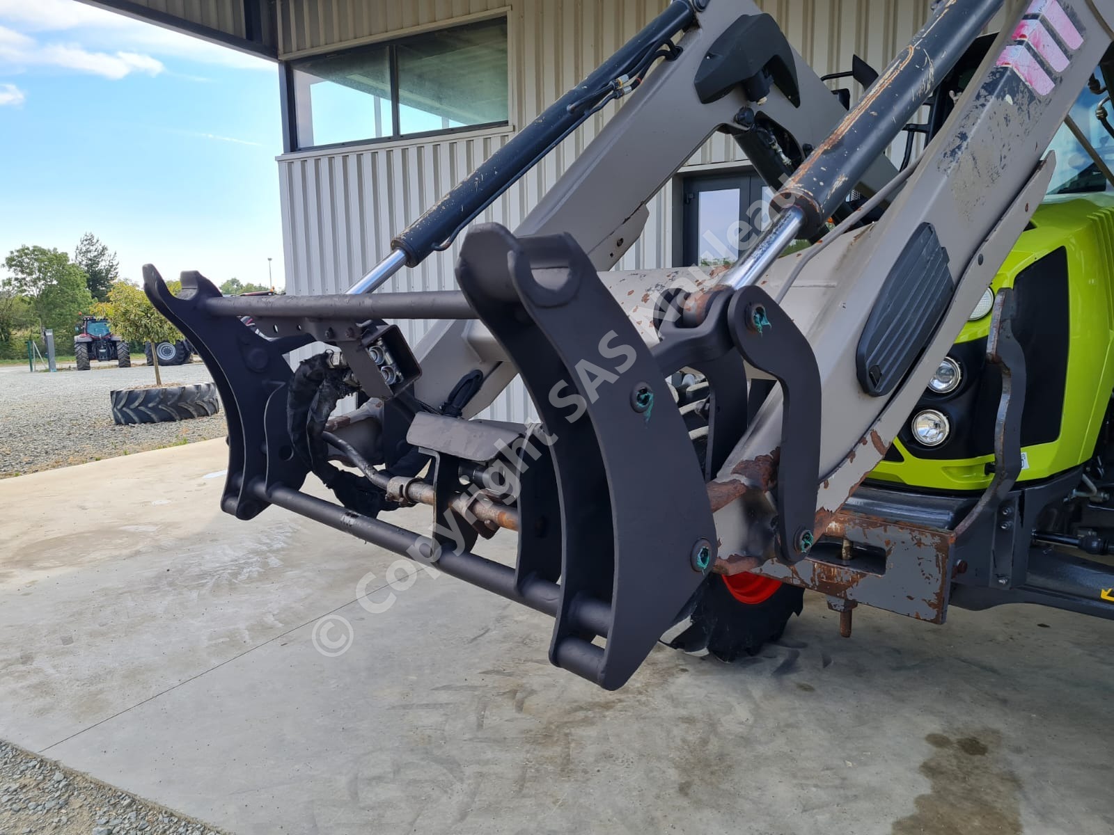 CLAAS ARION 420 CABINE BASSE
