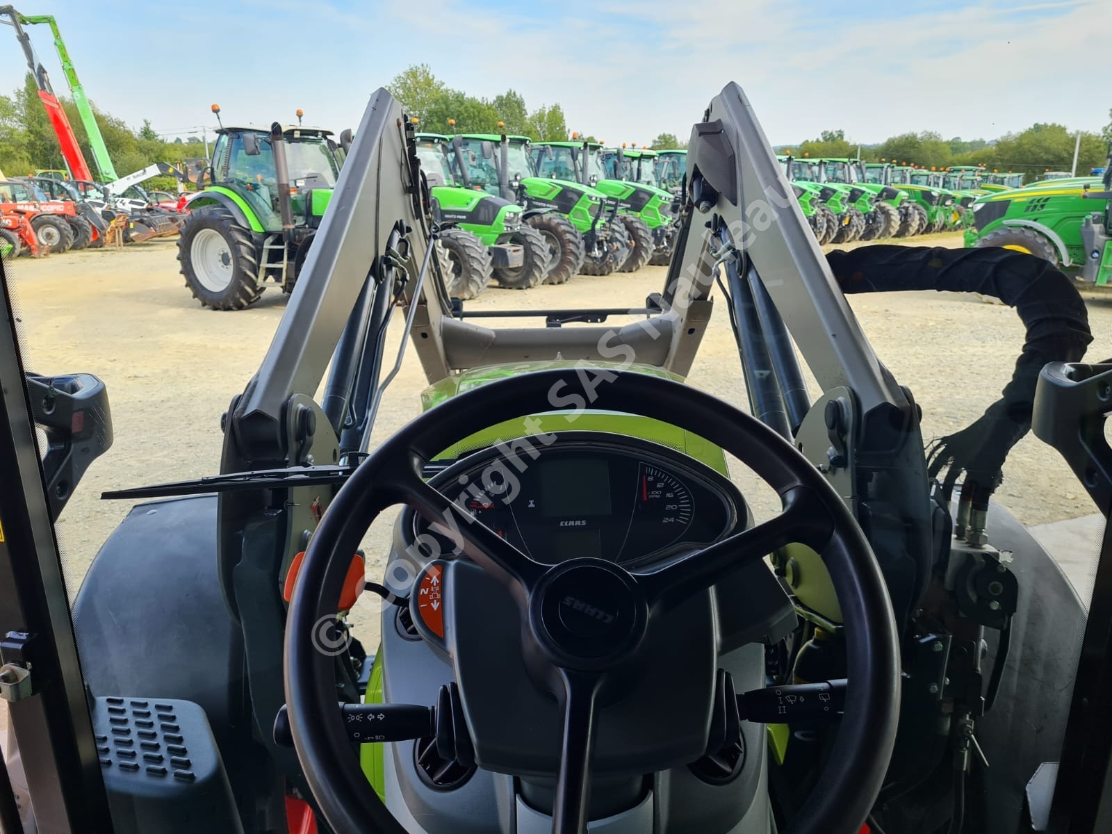 CLAAS ARION 420 CABINE BASSE