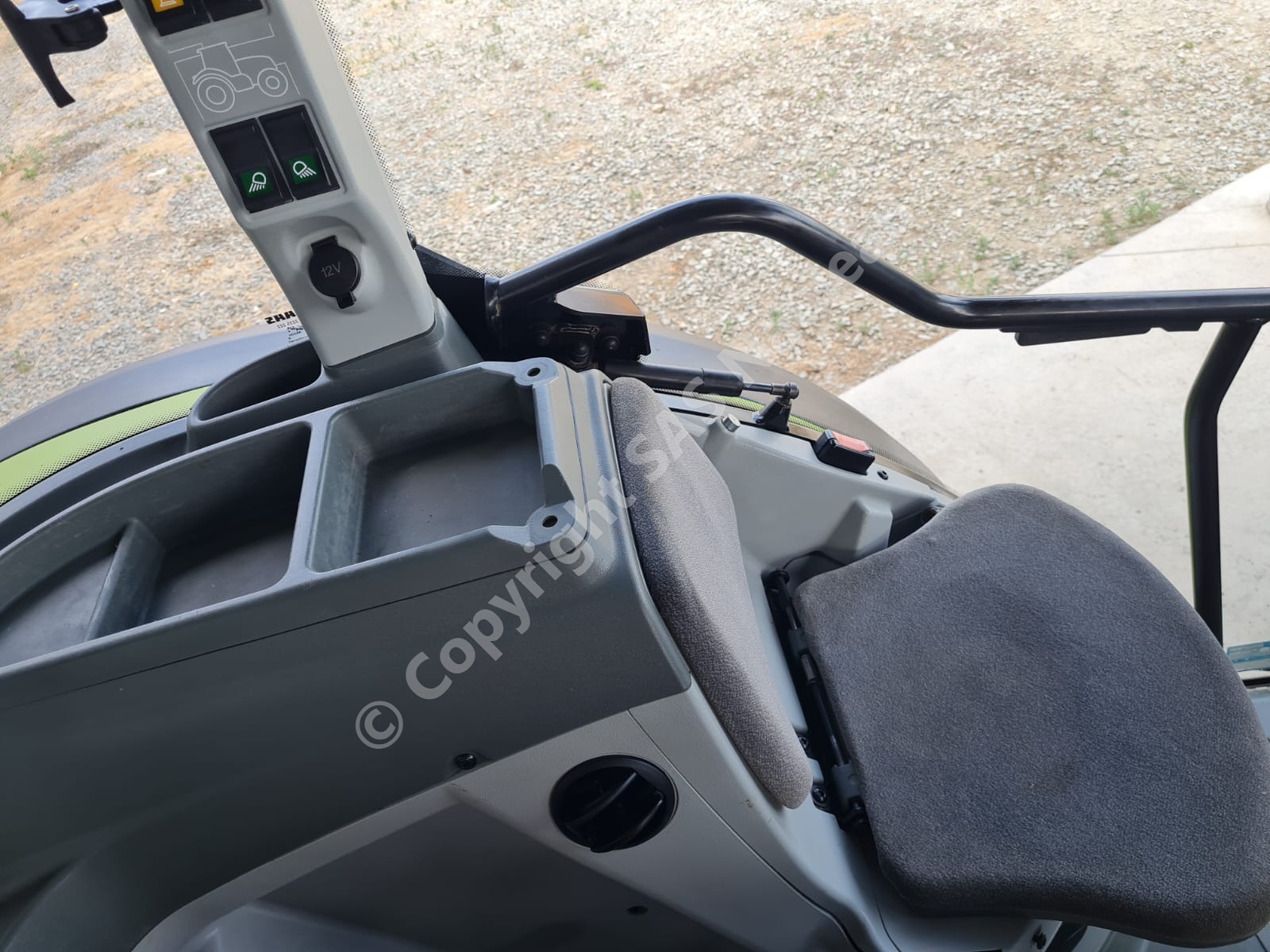 CLAAS ARION 420 CABINE BASSE