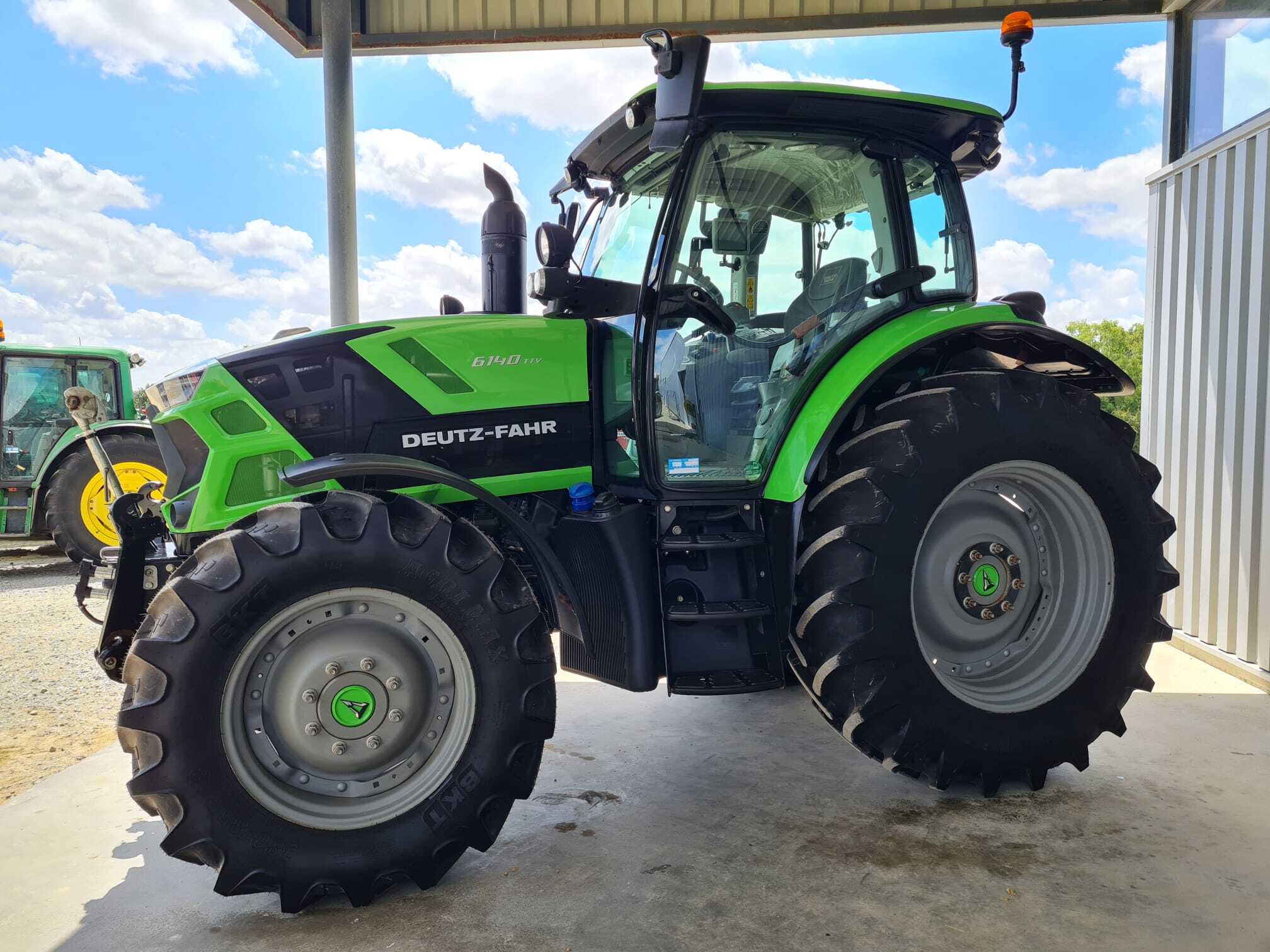 DEUTZ AGROTRON 6140.4 TTV