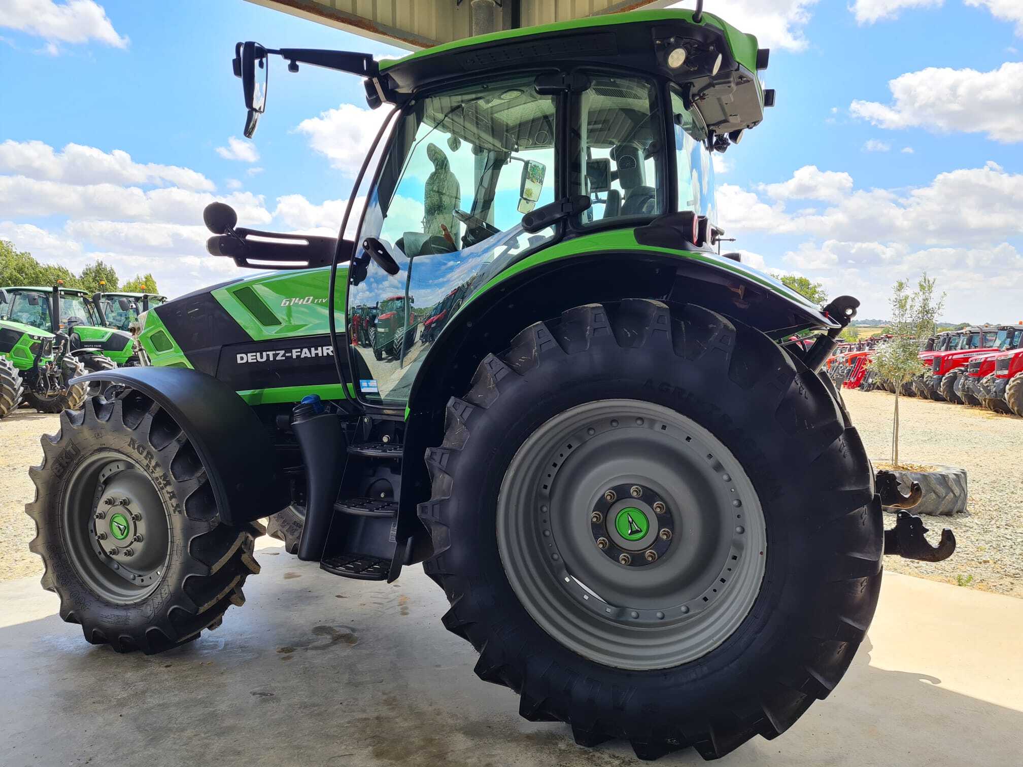 DEUTZ AGROTRON 6140.4 TTV