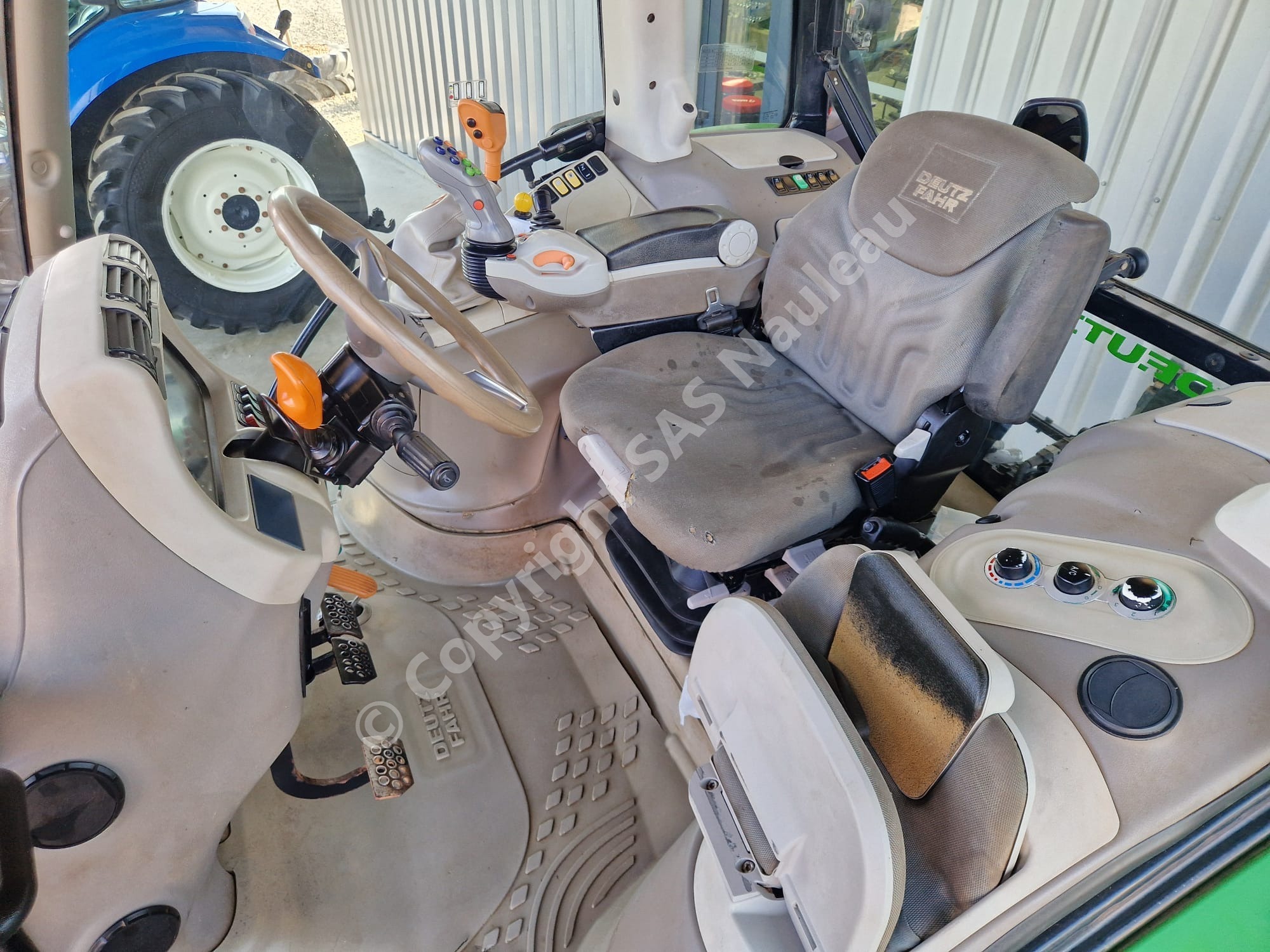 DEUTZ AGROTRON 6160P