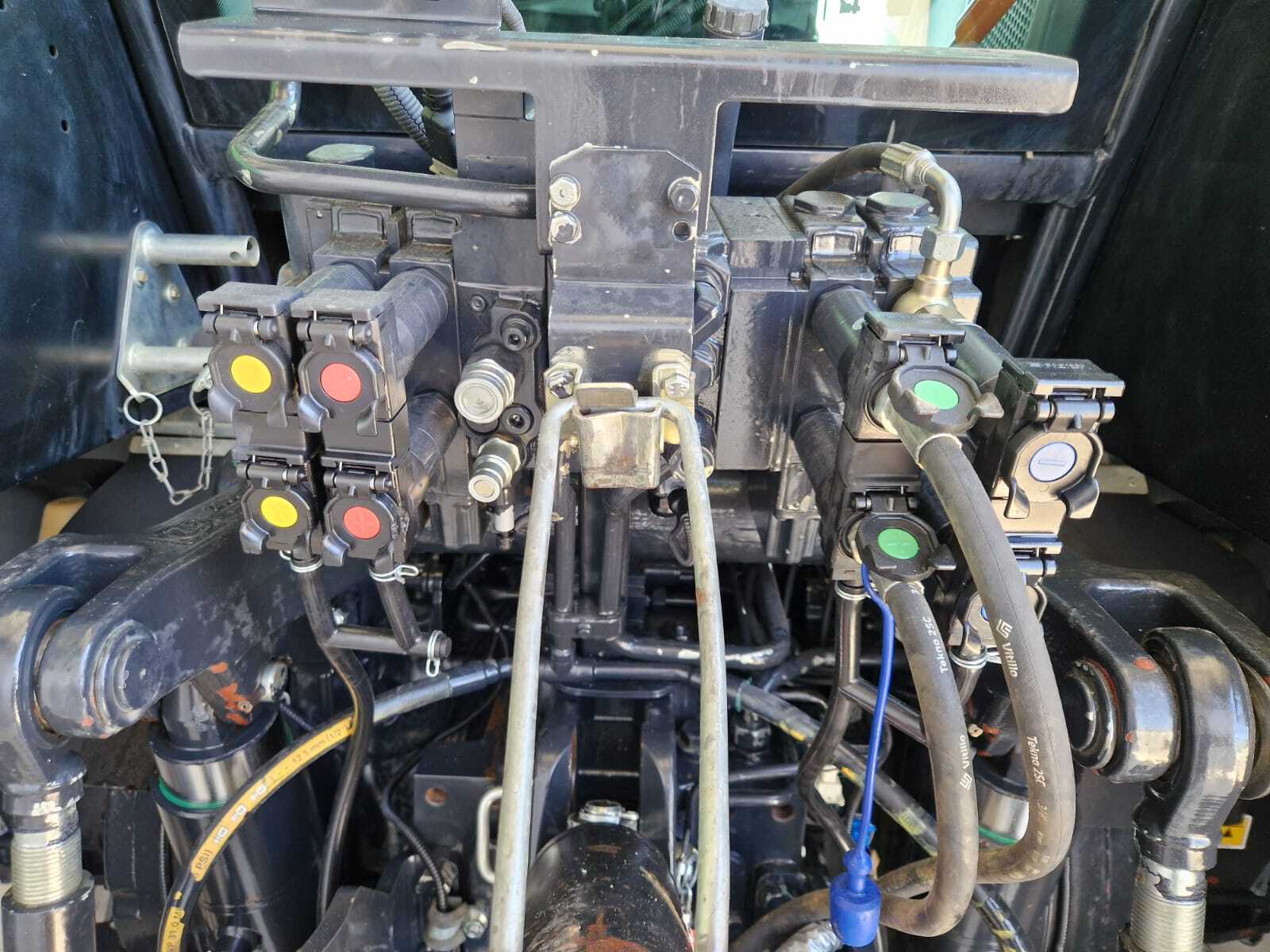 DEUTZ AGROTRON 6185 RC-SHIFT