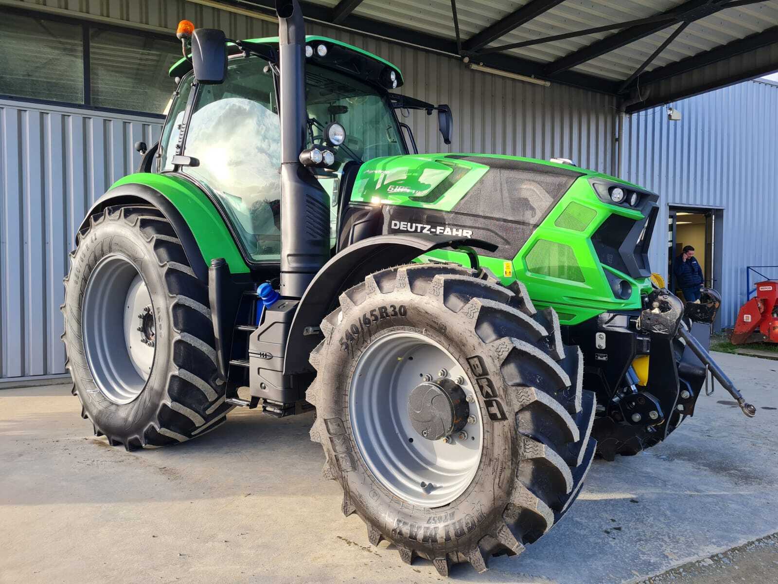 DEUTZ AGROTRON 6185 TTV
