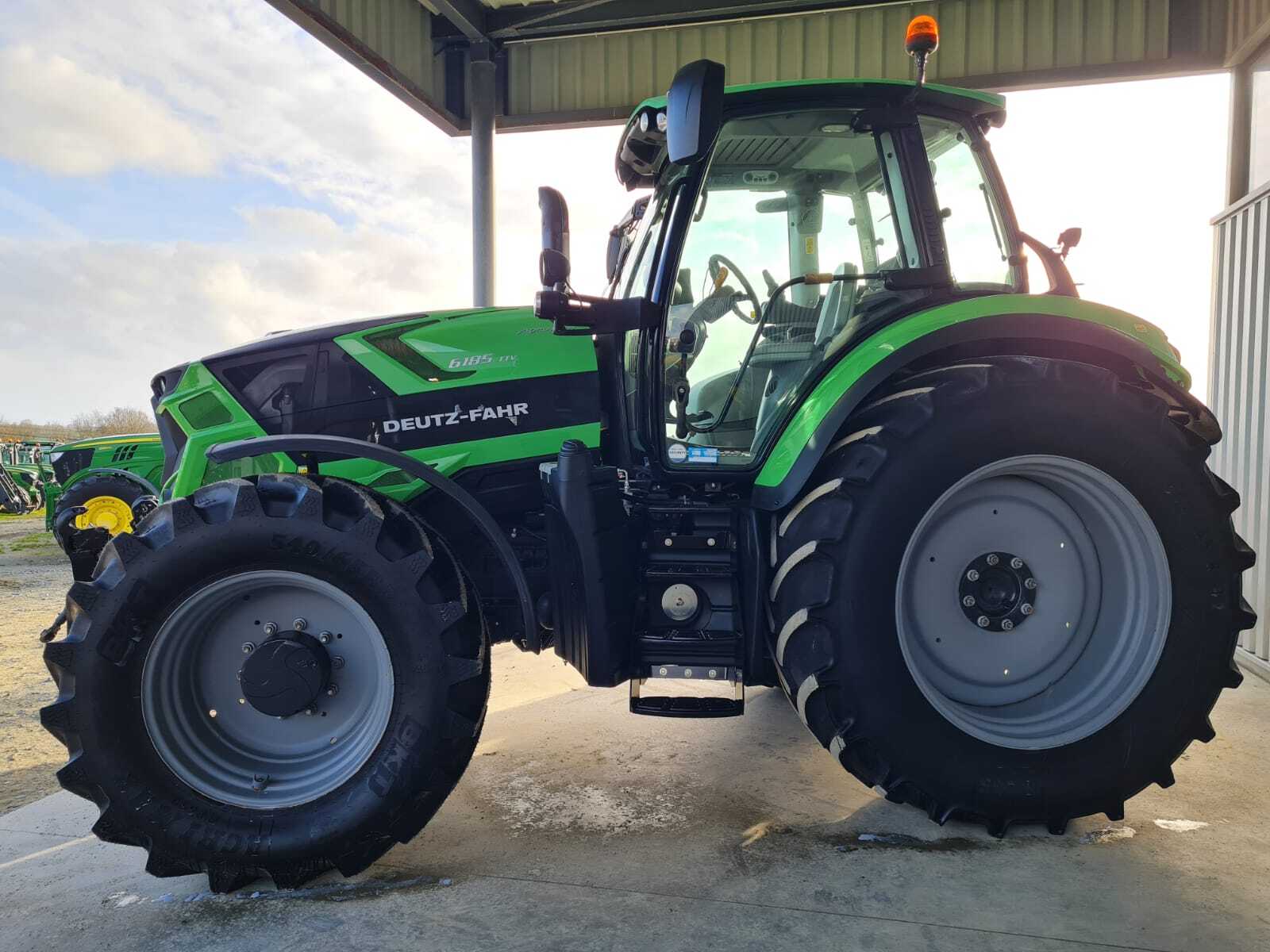 DEUTZ AGROTRON 6185 TTV