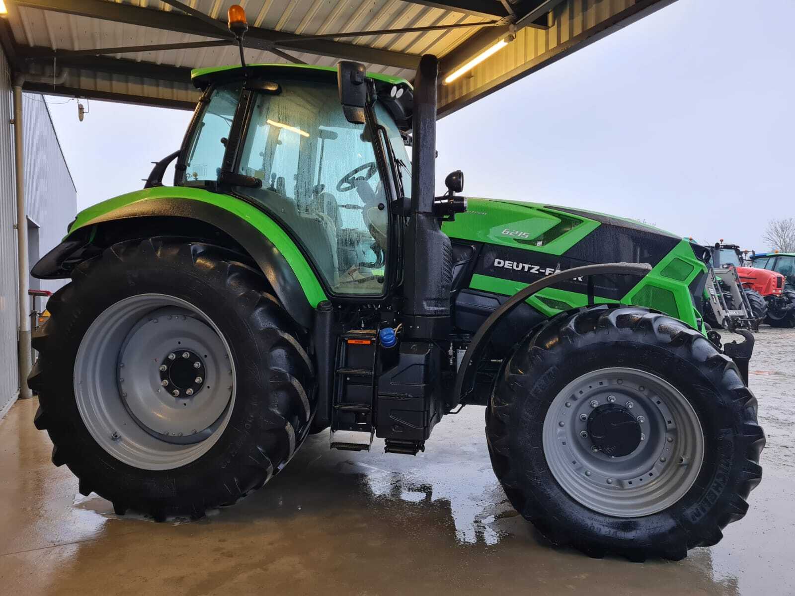 DEUTZ AGROTRON 6215