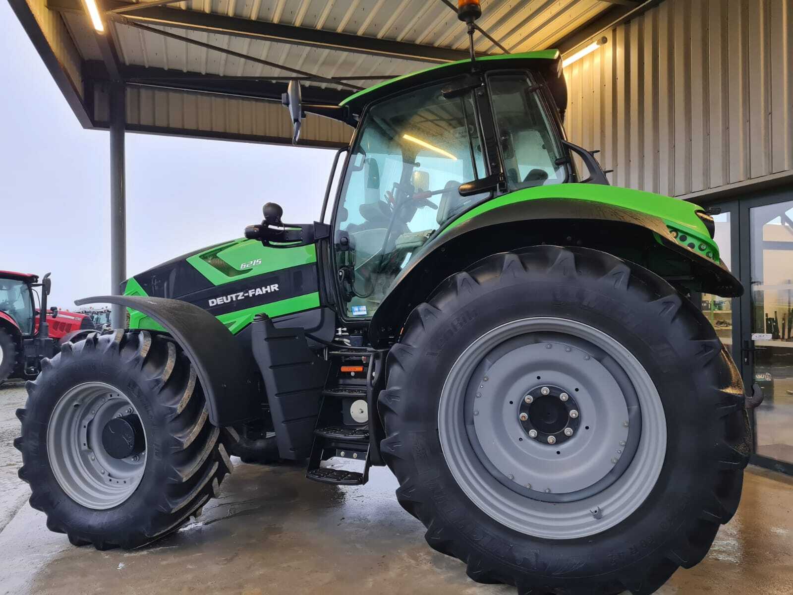 DEUTZ AGROTRON 6215